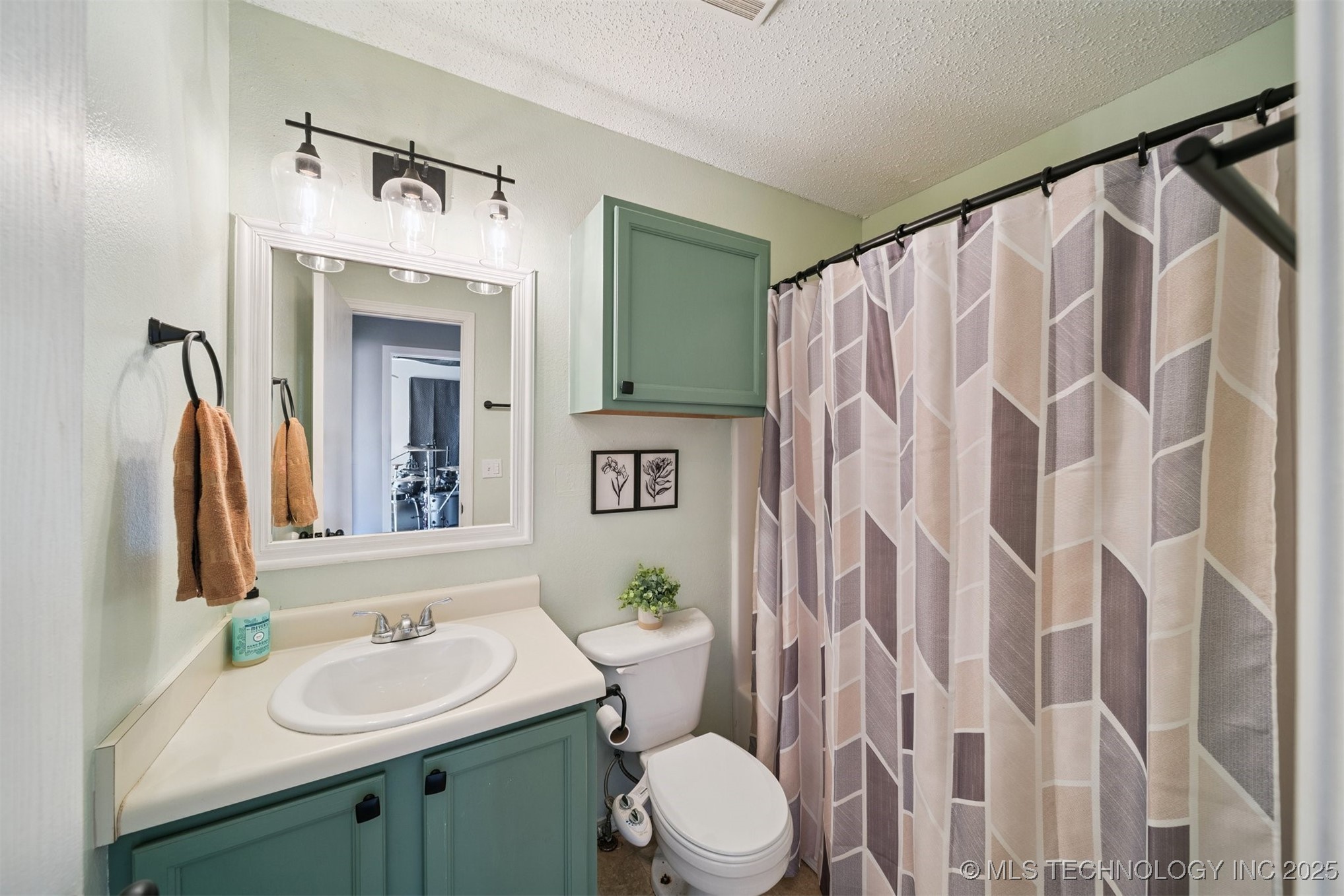 2102 S Missouri Place Property Photo 23