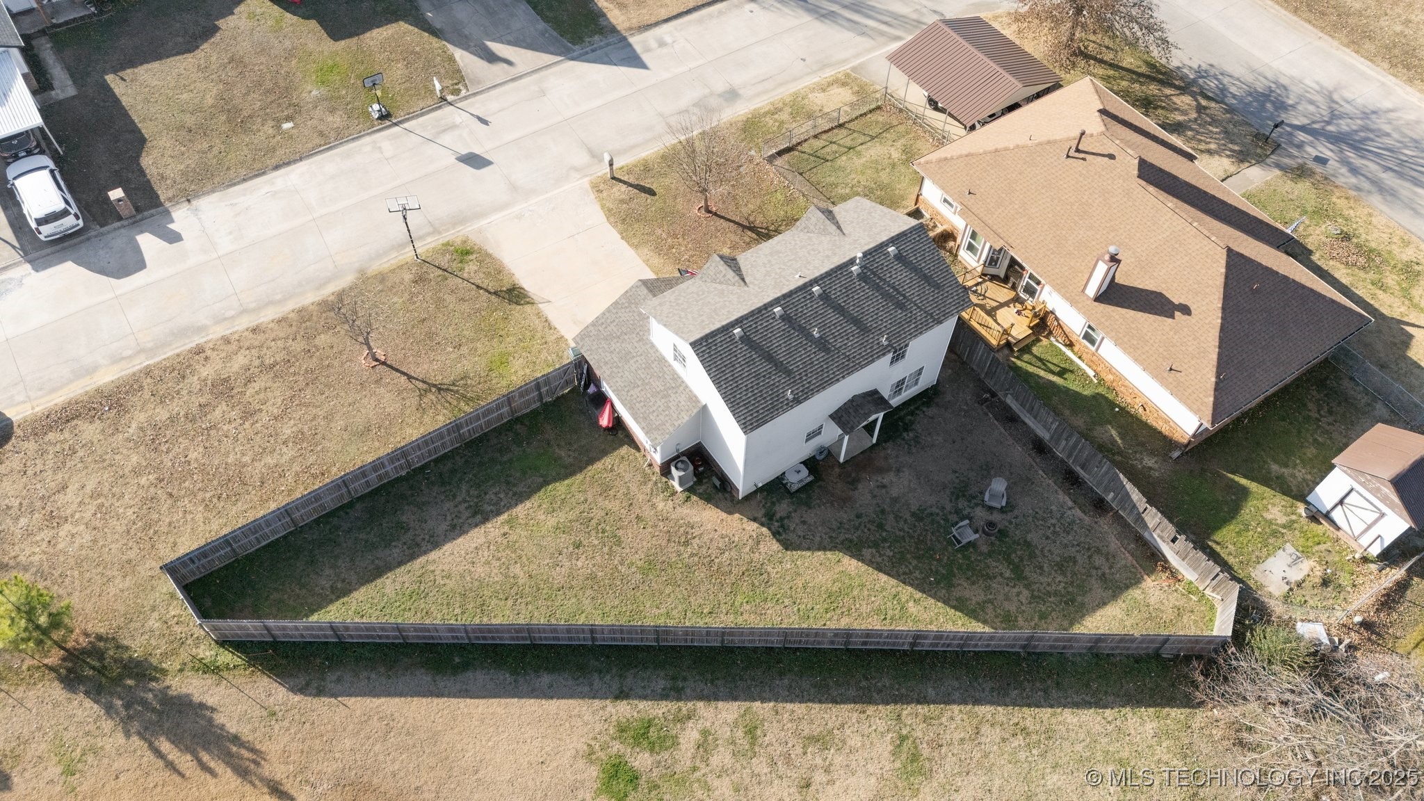 2102 S Missouri Place Property Photo 31