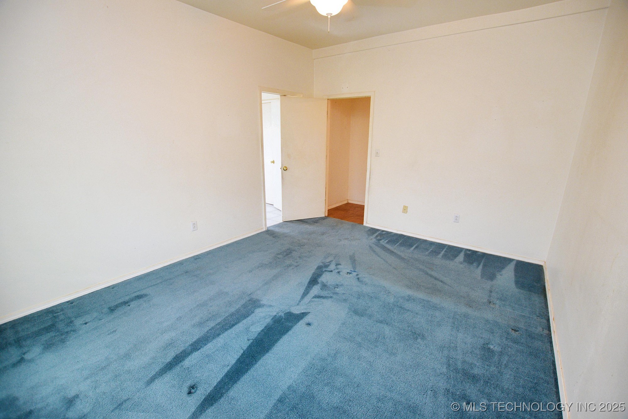 16759 W Burchett Road Property Photo 8
