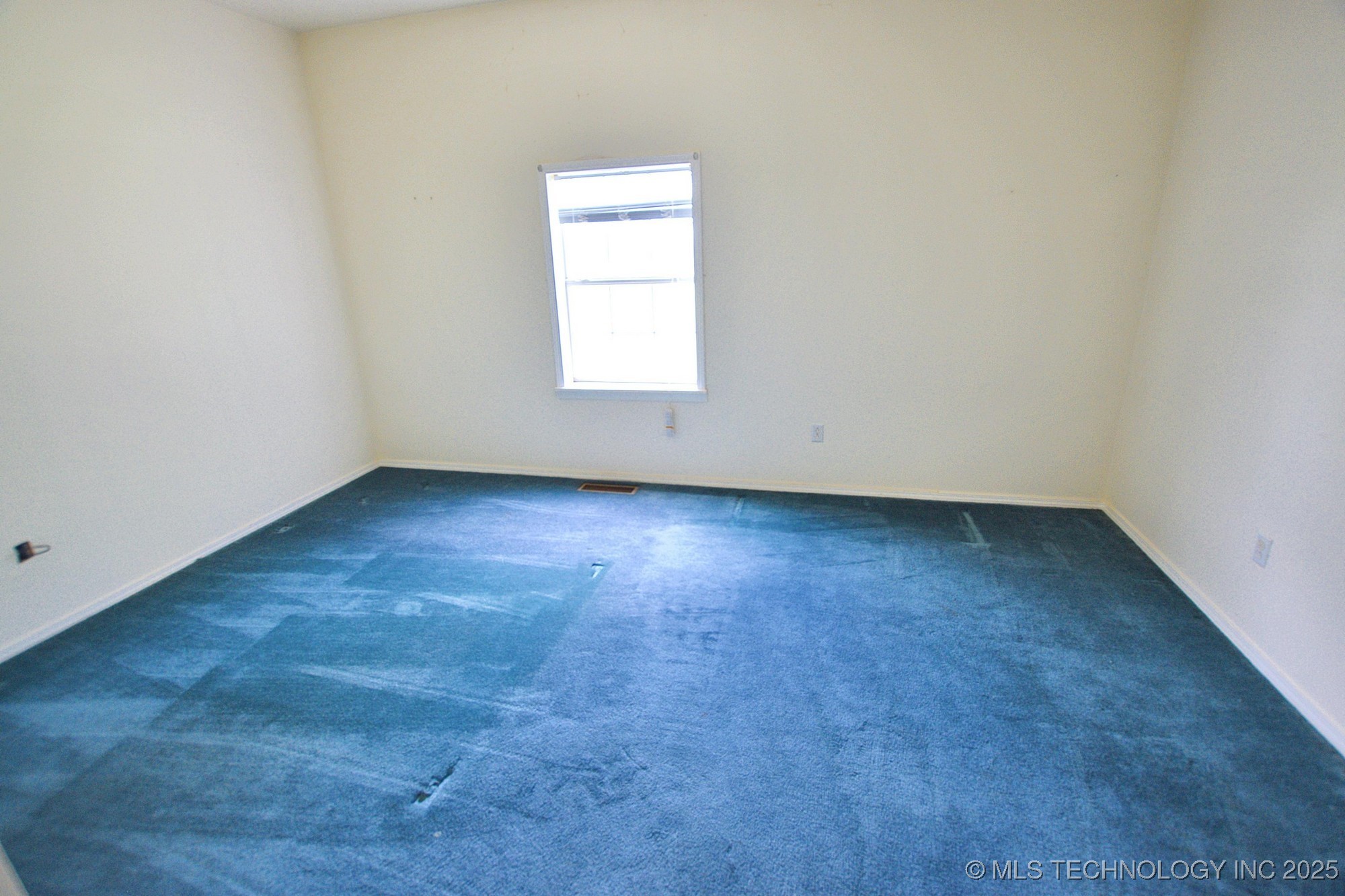 16759 W Burchett Road Property Photo 14