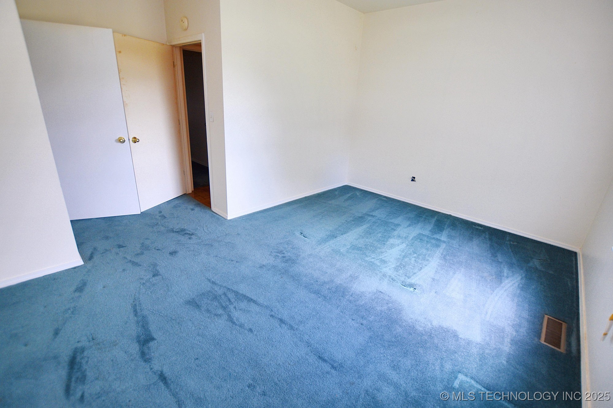 16759 W Burchett Road Property Photo 15