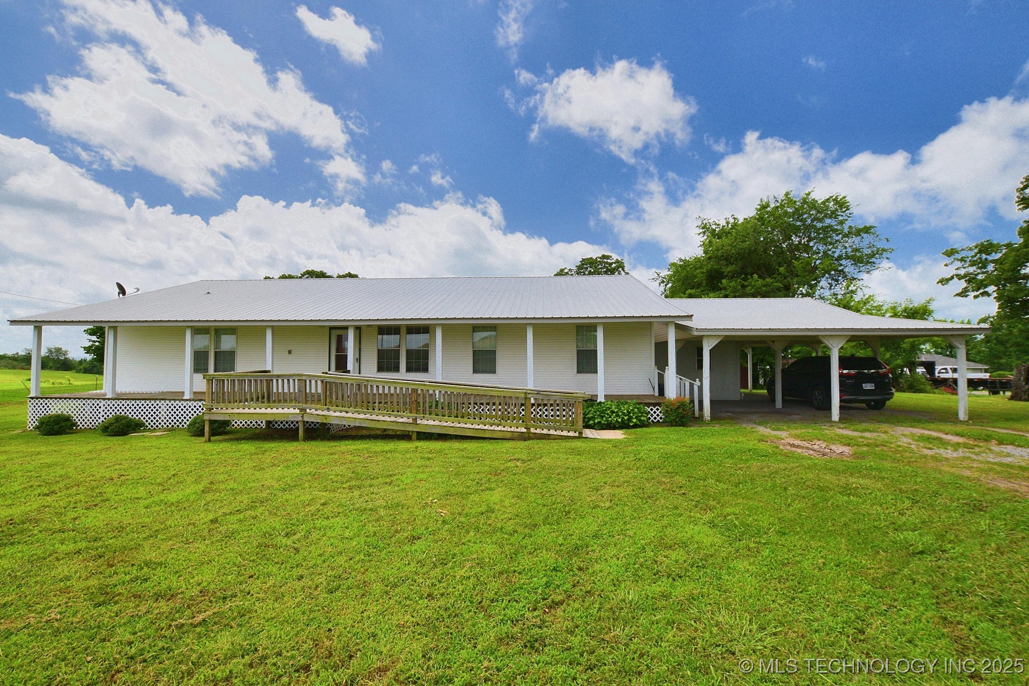 16759 W Burchett Road Property Photo 22