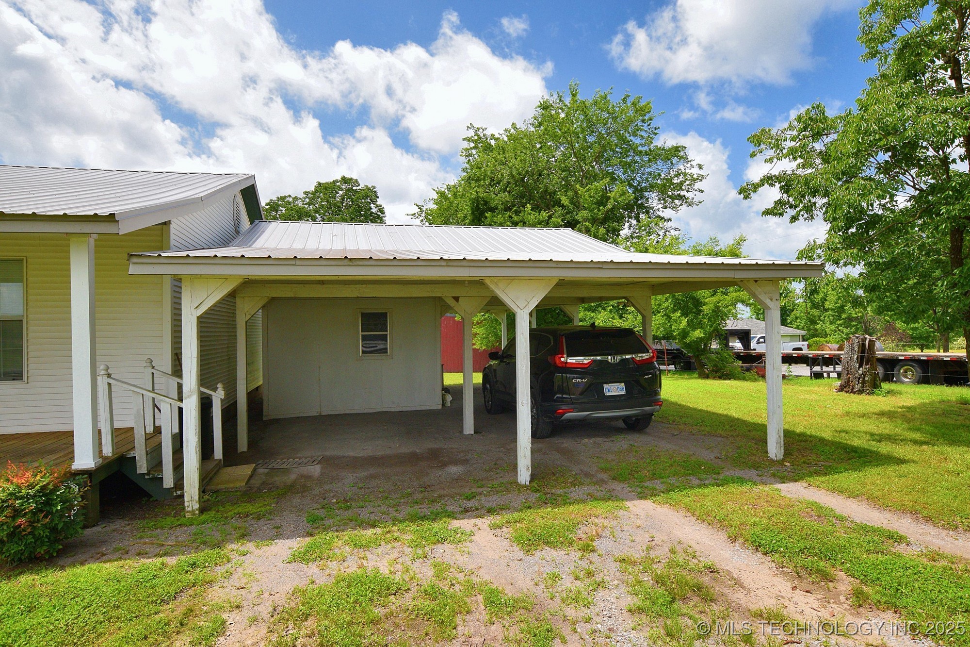 16759 W Burchett Road Property Photo 23