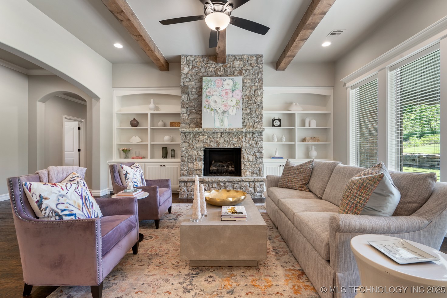 2787 Forest View Drive Property Photo 5