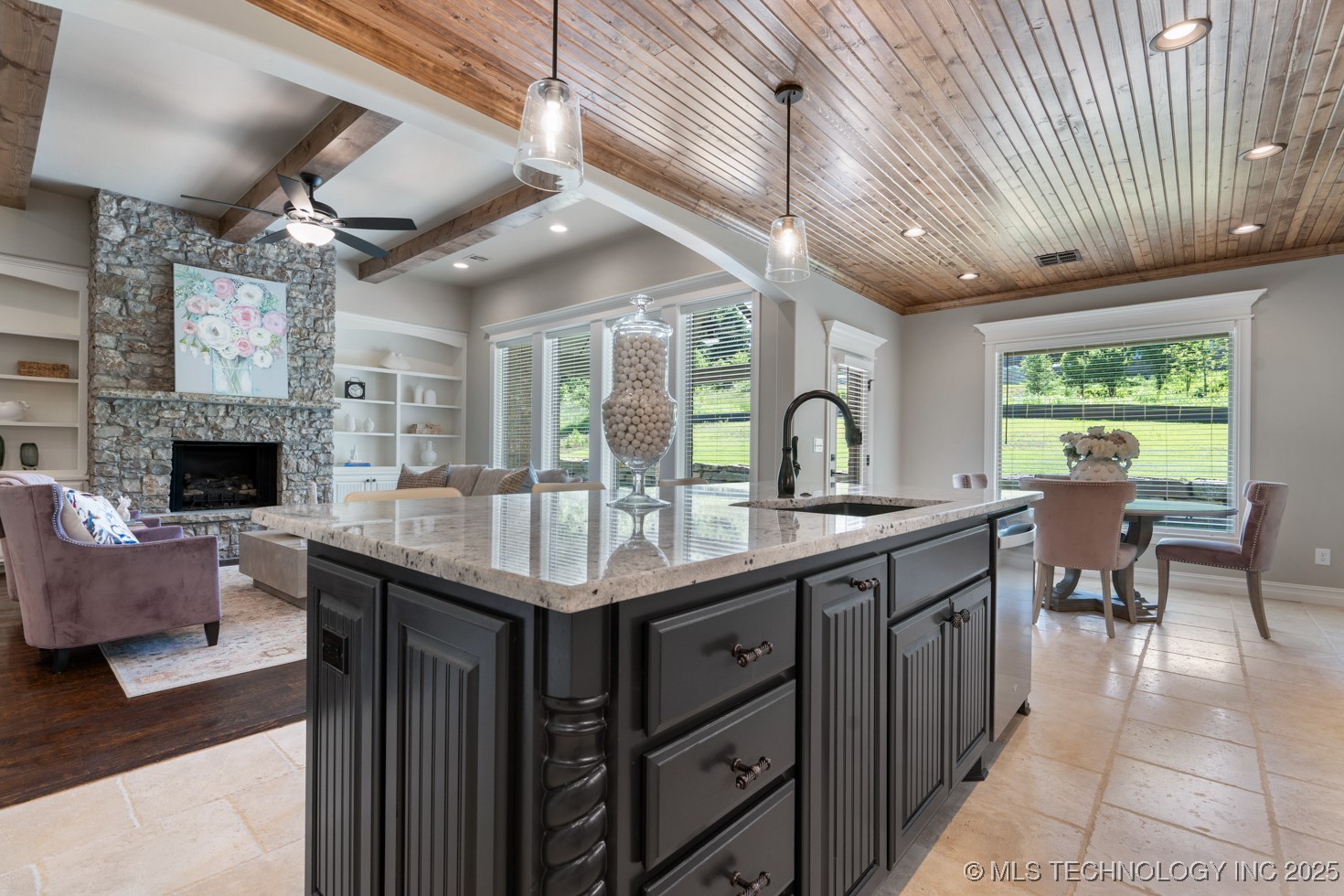 2787 Forest View Drive Property Photo 10