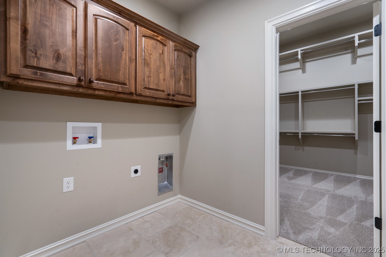 2787 Forest View Drive Property Photo 20