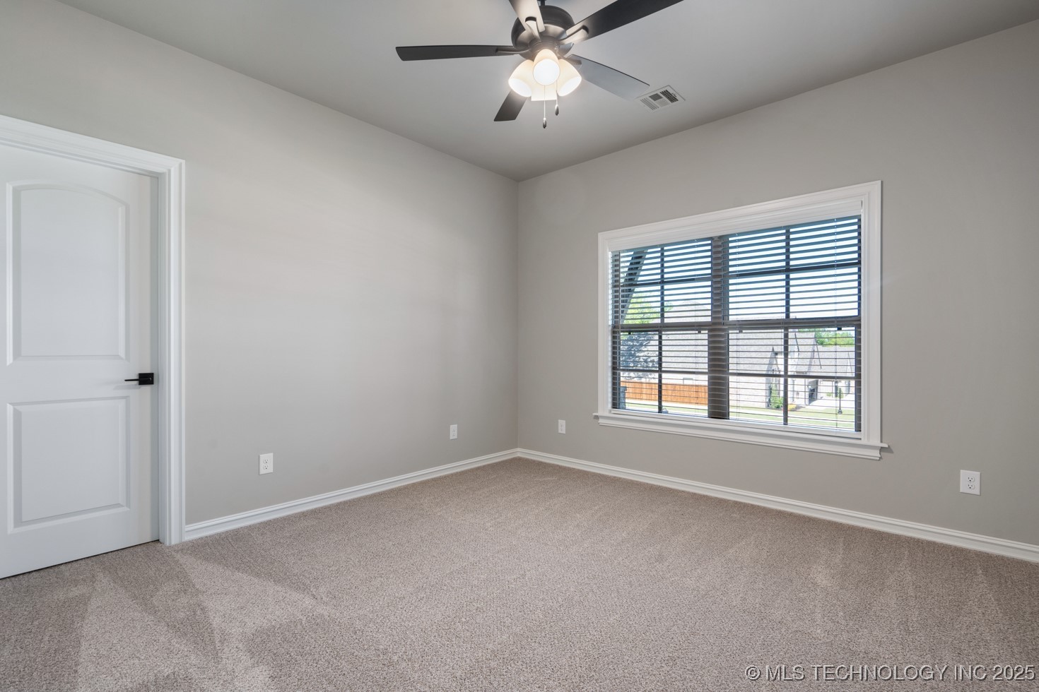 2787 Forest View Drive Property Photo 25