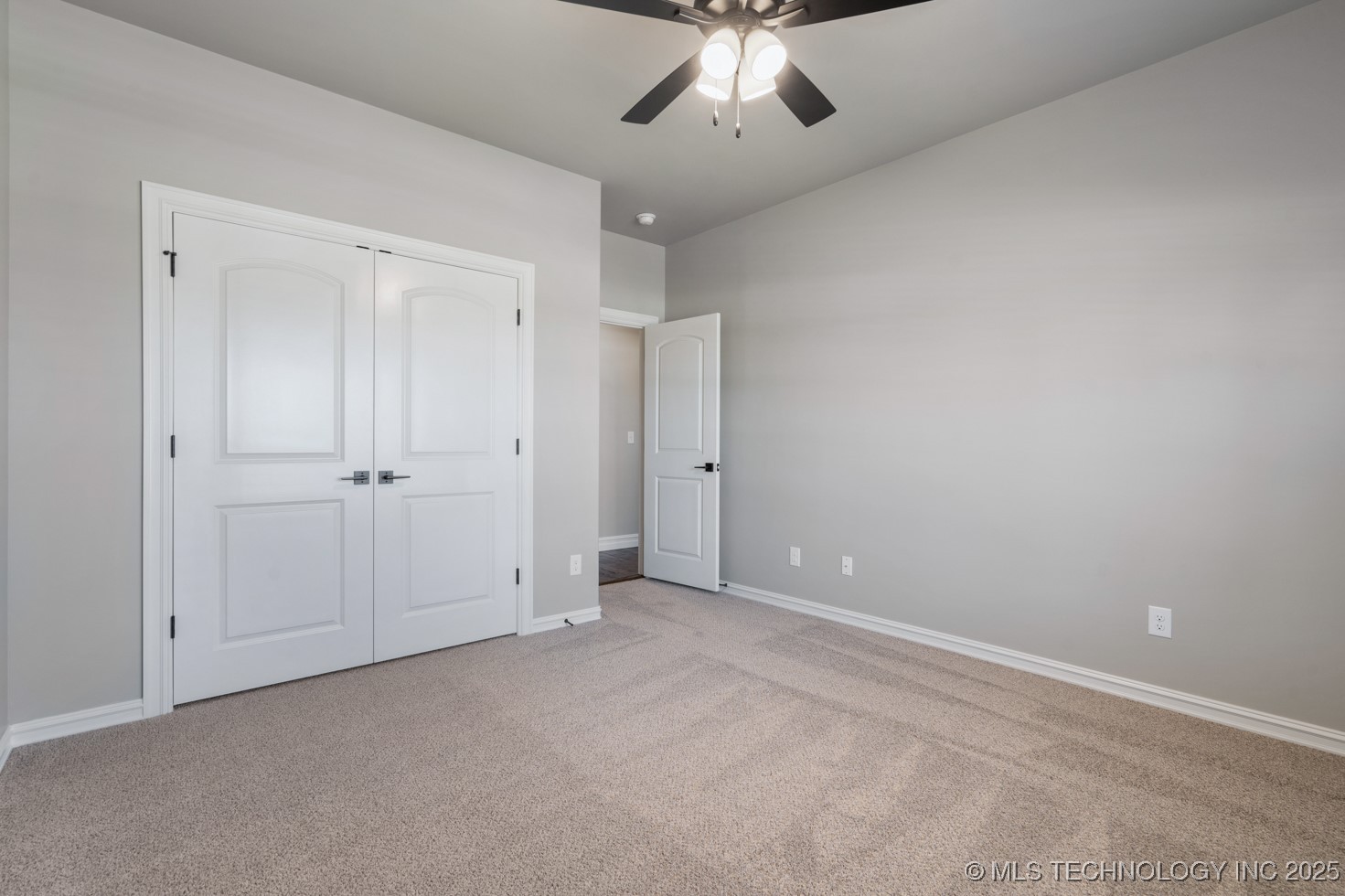 2787 Forest View Drive Property Photo 28