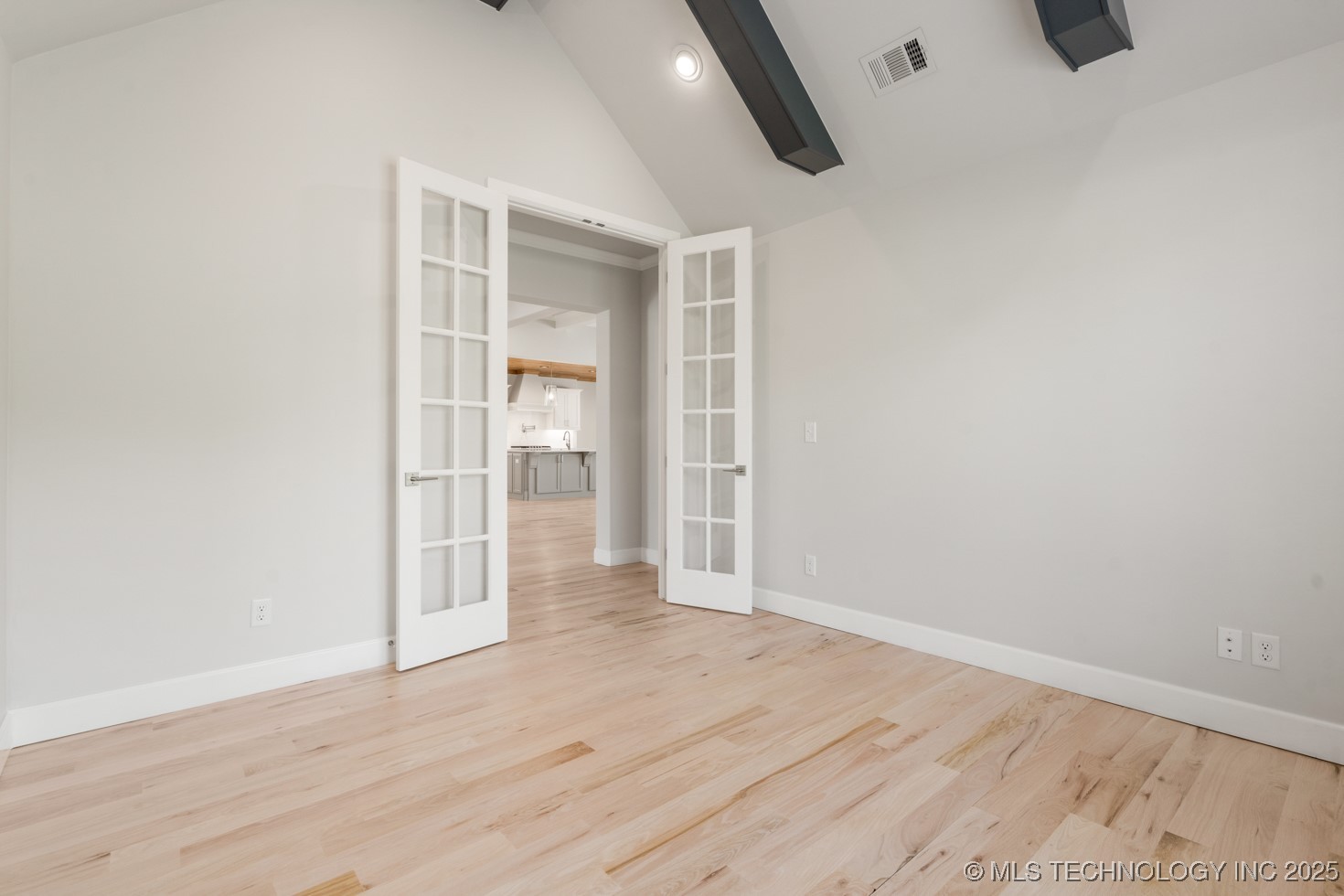 1605 Pinecrest Drive Property Photo 6