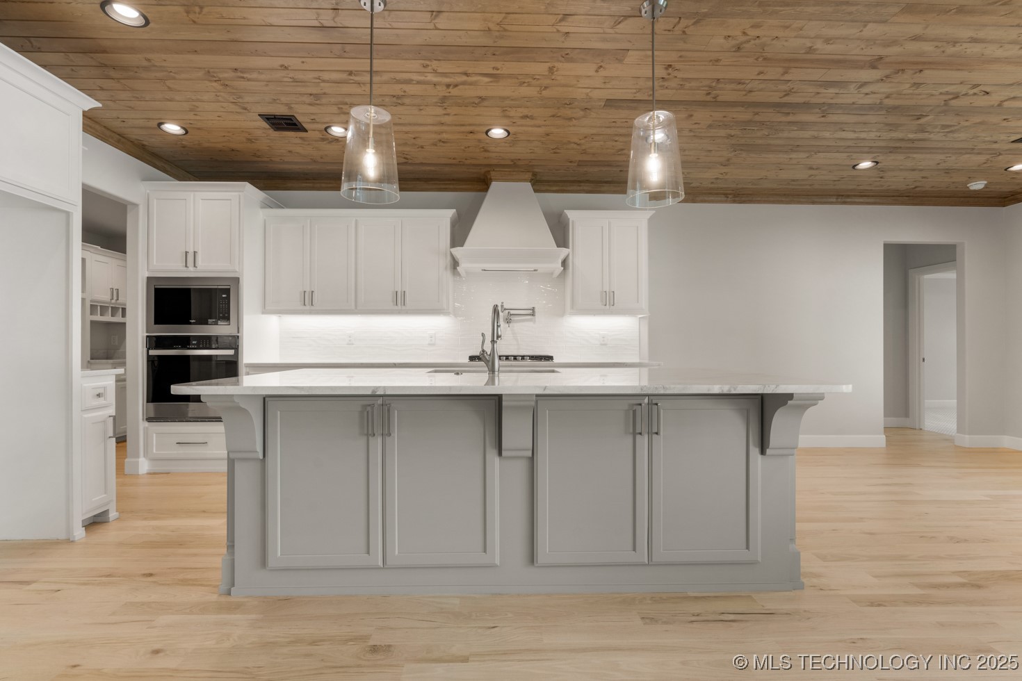 1605 Pinecrest Drive Property Photo 13