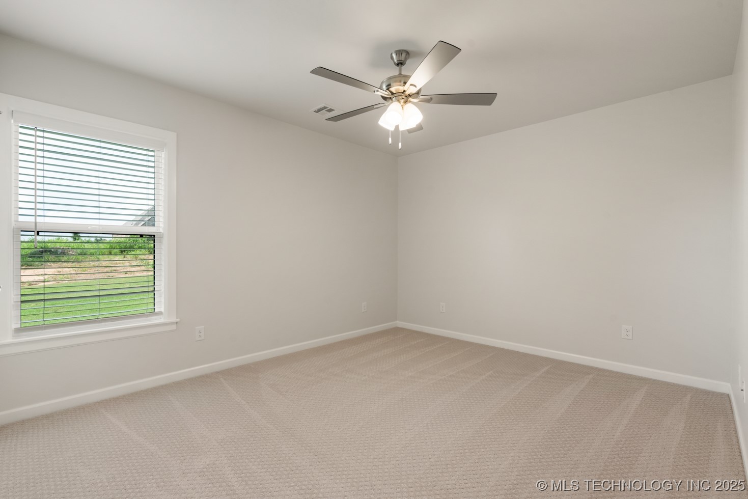 1605 Pinecrest Drive Property Photo 18