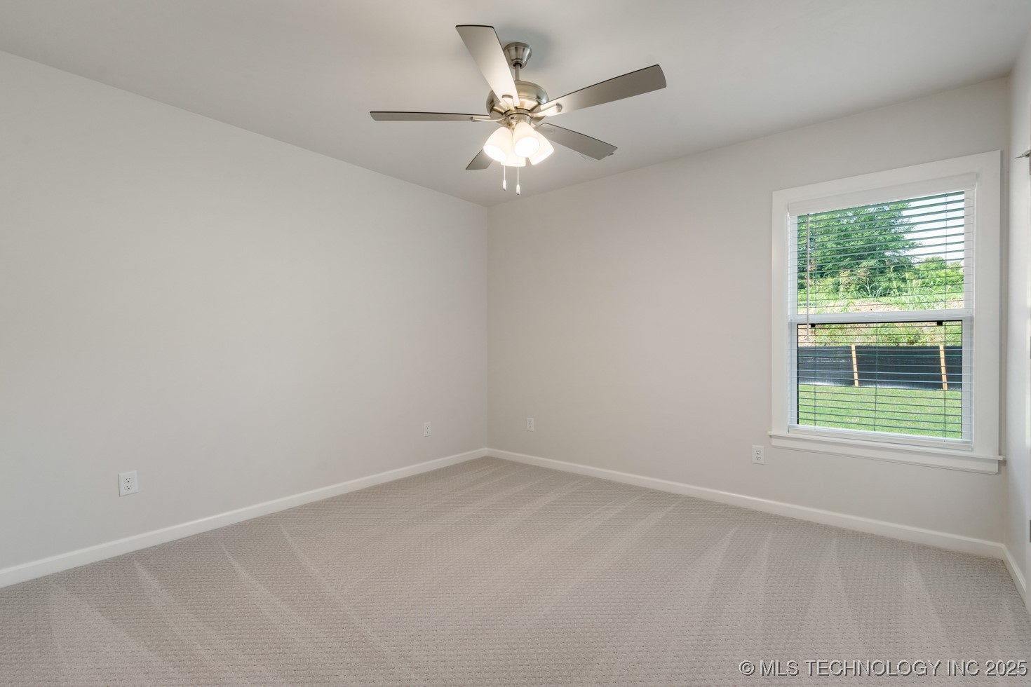 1605 Pinecrest Drive Property Photo 20