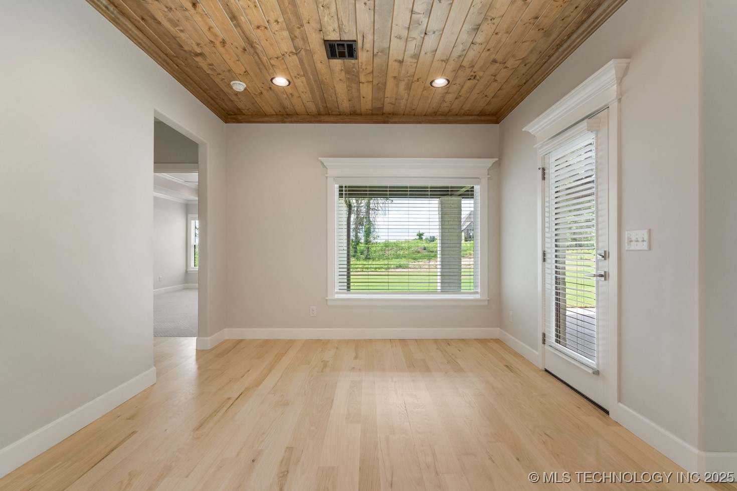 1605 Pinecrest Drive Property Photo 25