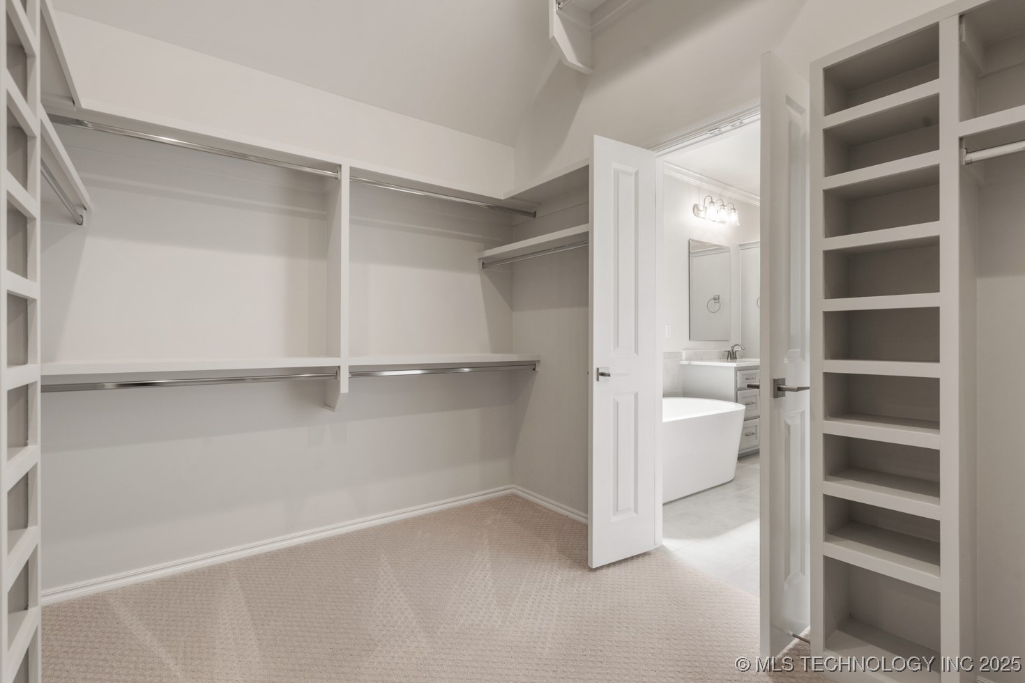 1605 Pinecrest Drive Property Photo 32