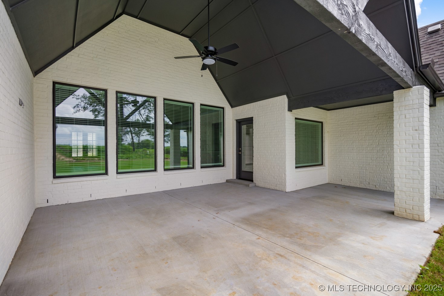 1605 Pinecrest Drive Property Photo 39