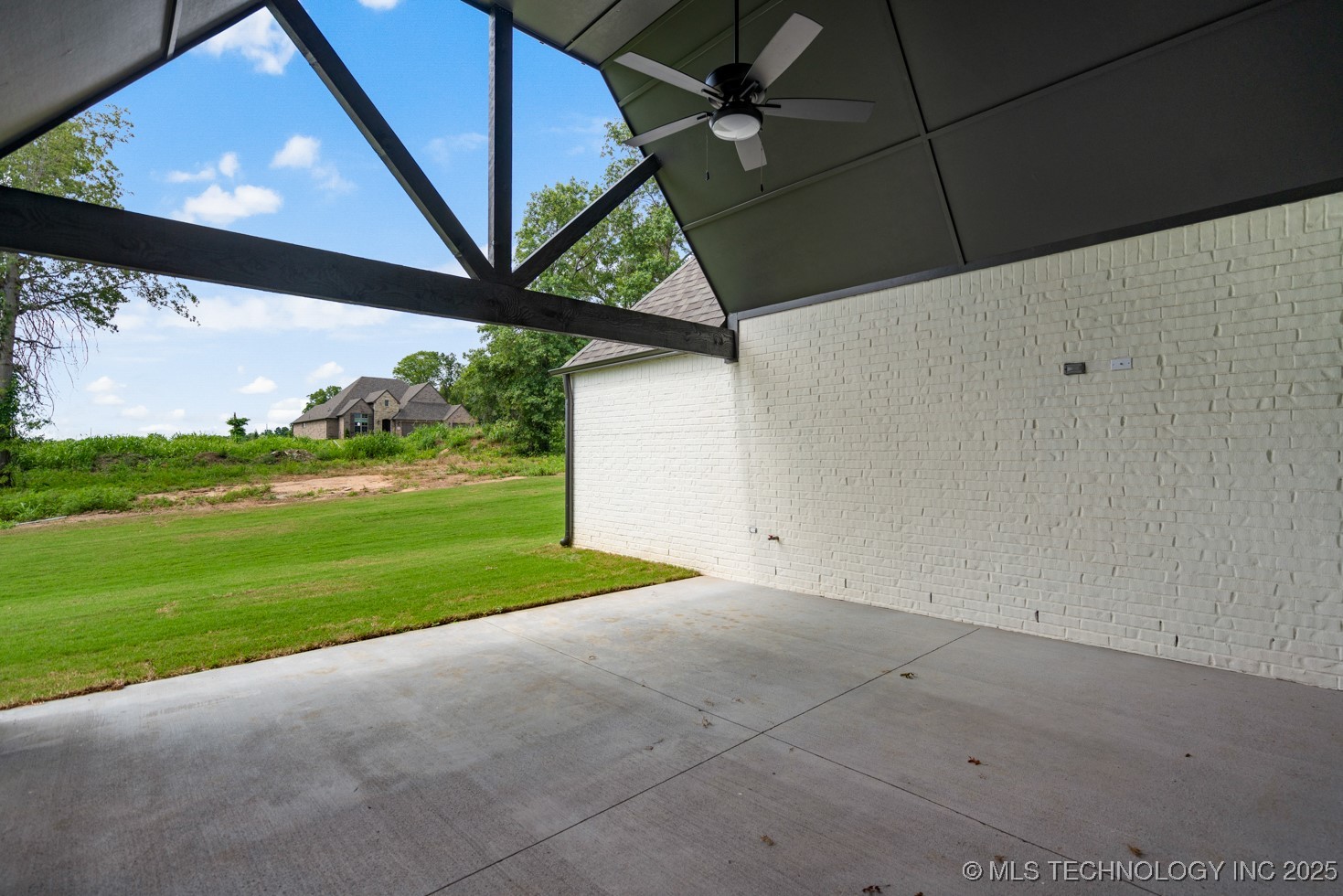 1605 Pinecrest Drive Property Photo 40