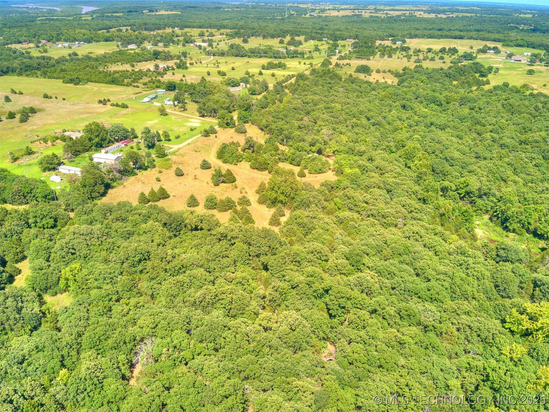 45440 W 46th Street Property Photo 9