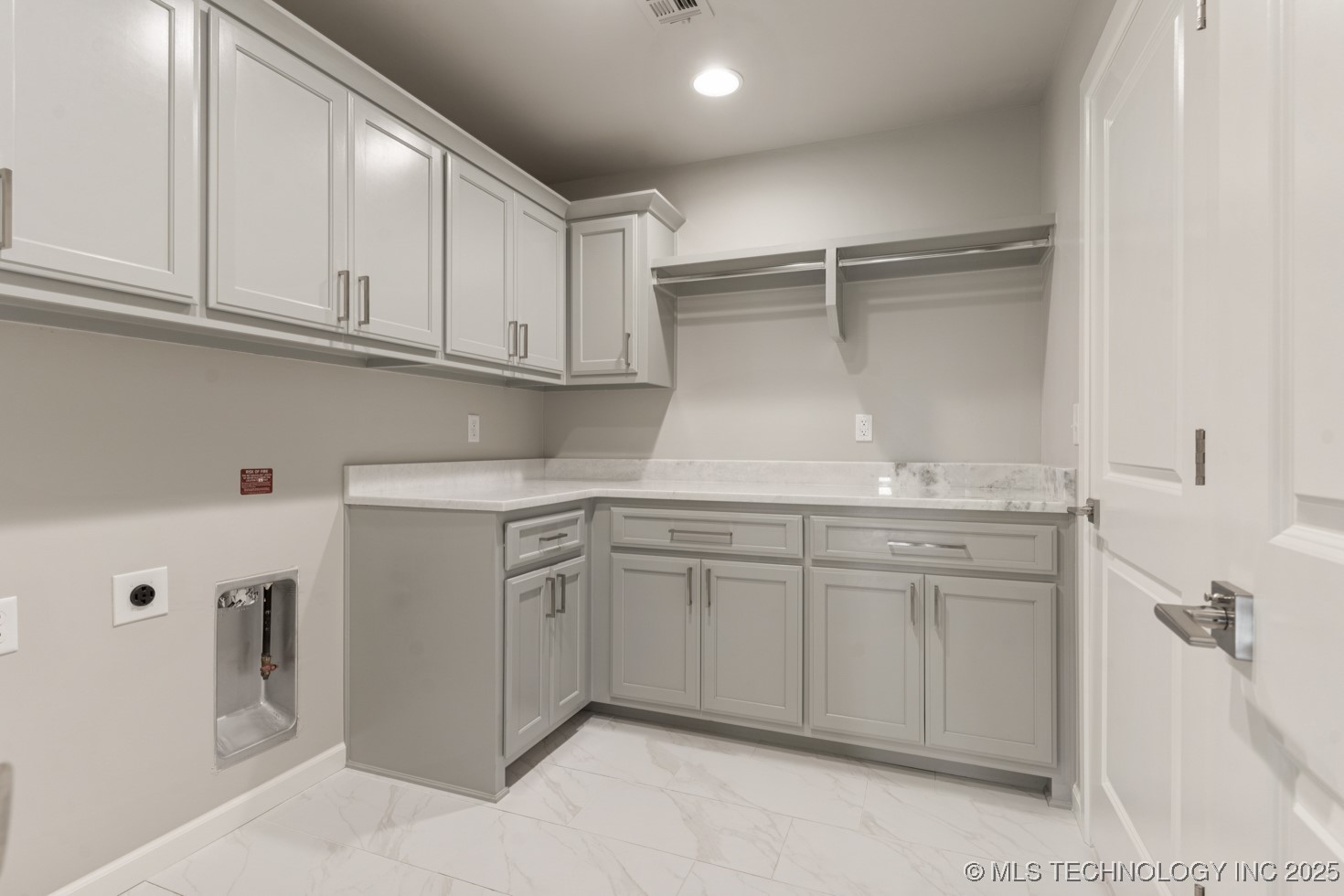 1507 Cedarwood Drive Property Photo 24