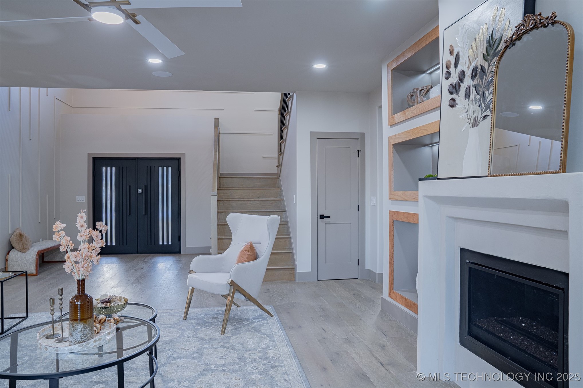 4929 S Columbia Avenue Property Photo 12