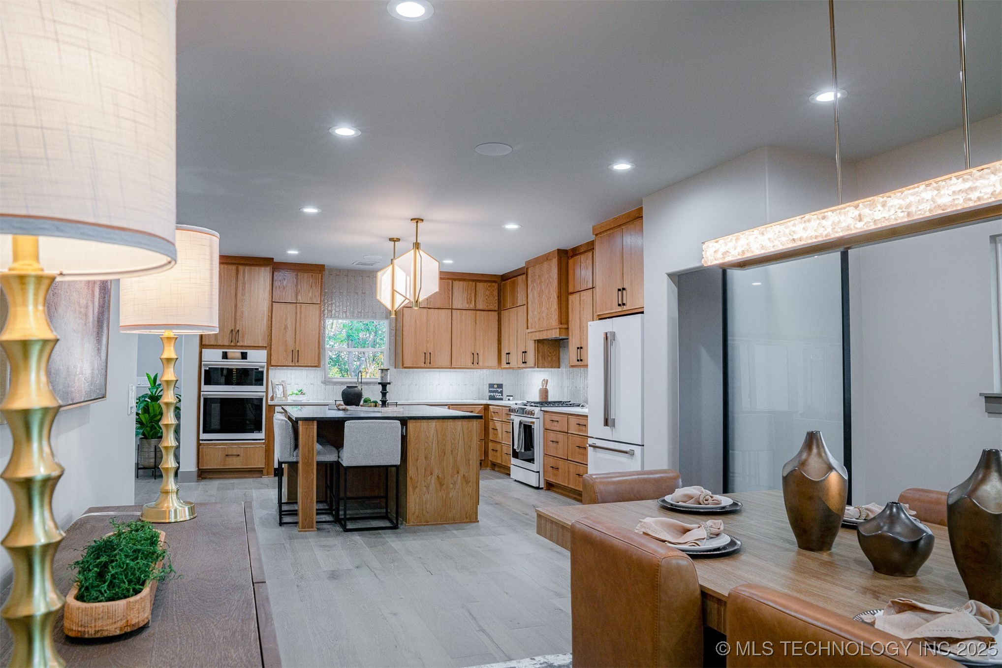 4929 S Columbia Avenue Property Photo 19