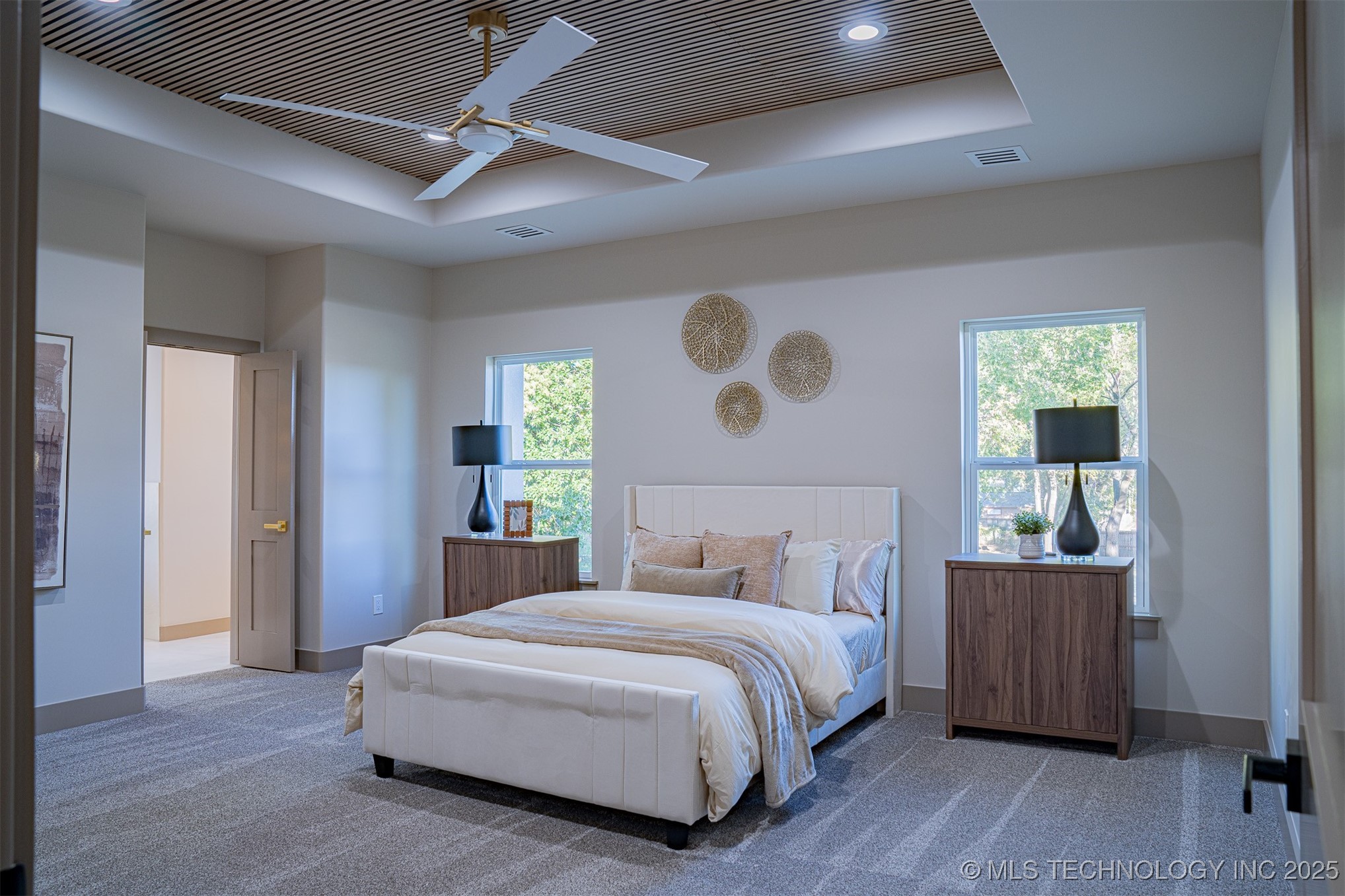 4929 S Columbia Avenue Property Photo 20