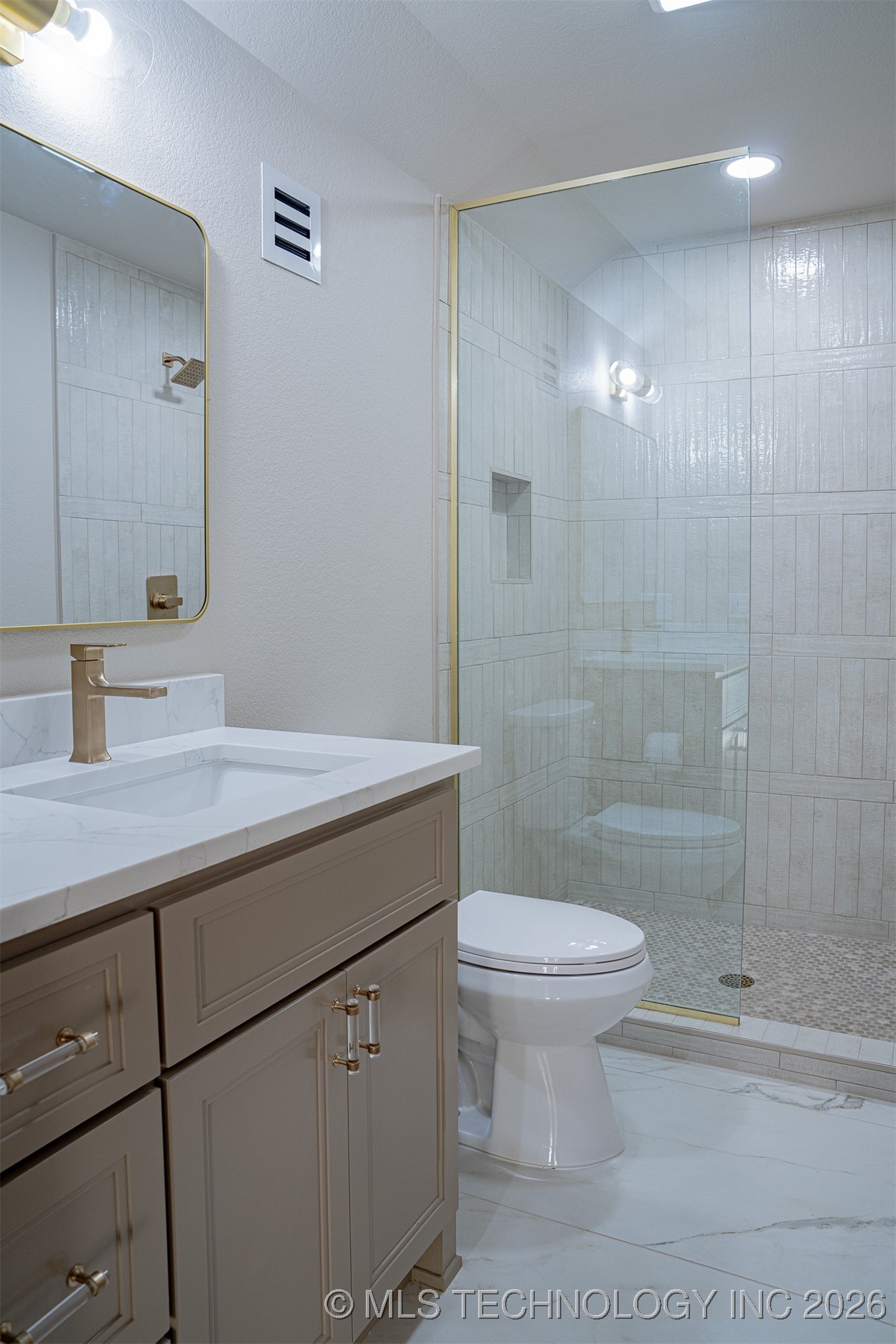 4929 S Columbia Avenue Property Photo 40