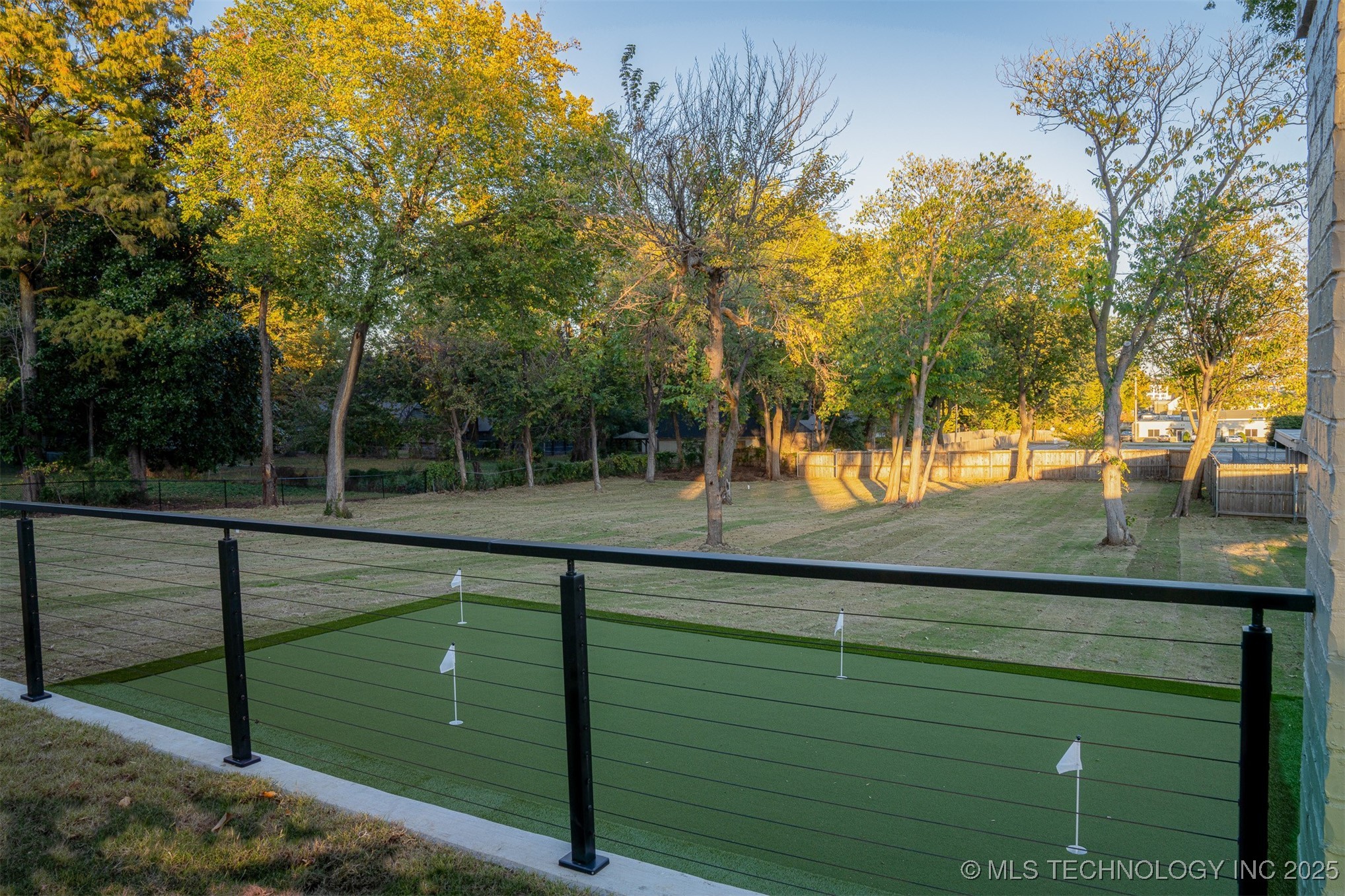 4929 S Columbia Avenue Property Photo 48