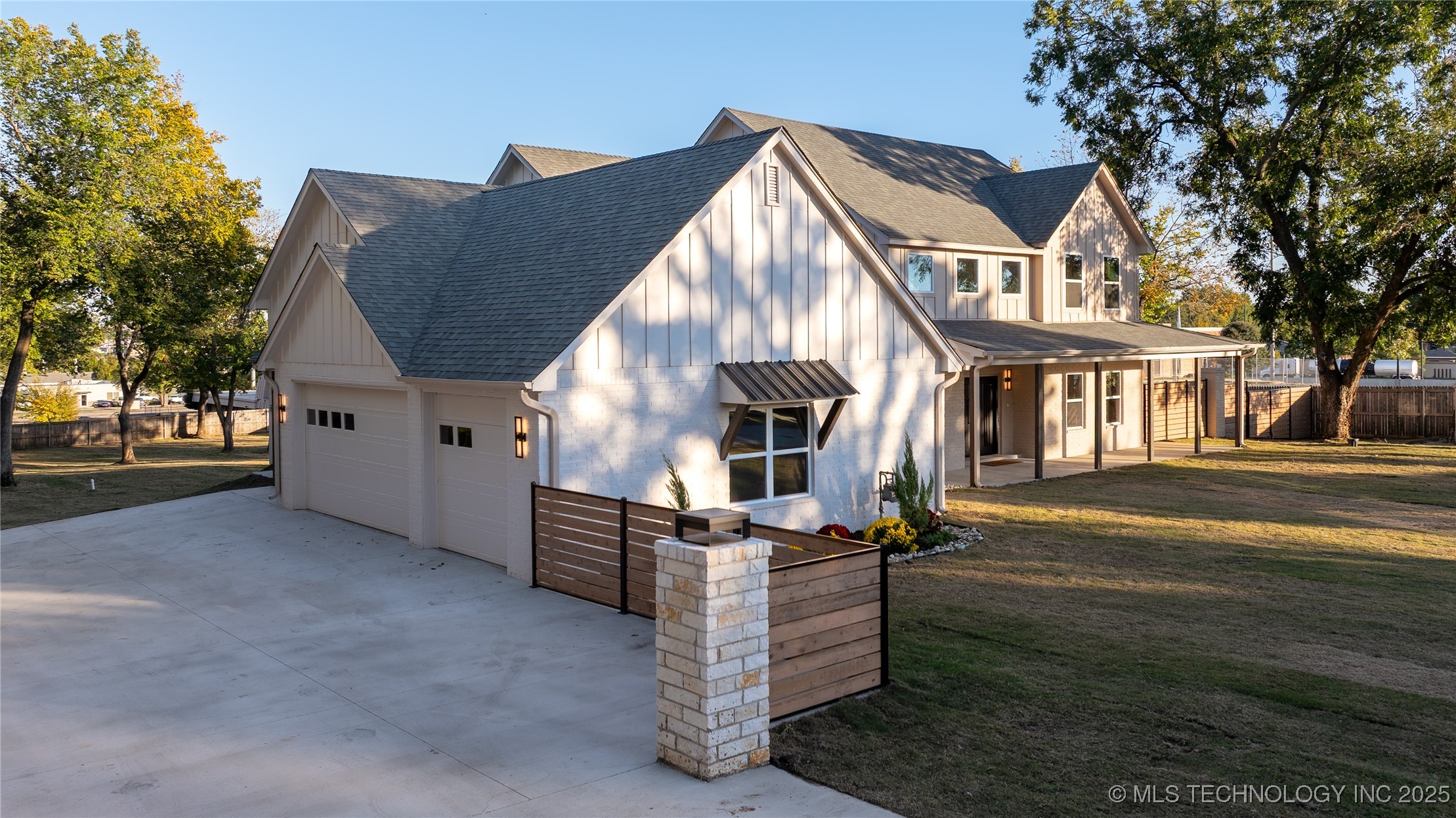 4929 S Columbia Avenue Property Photo 52