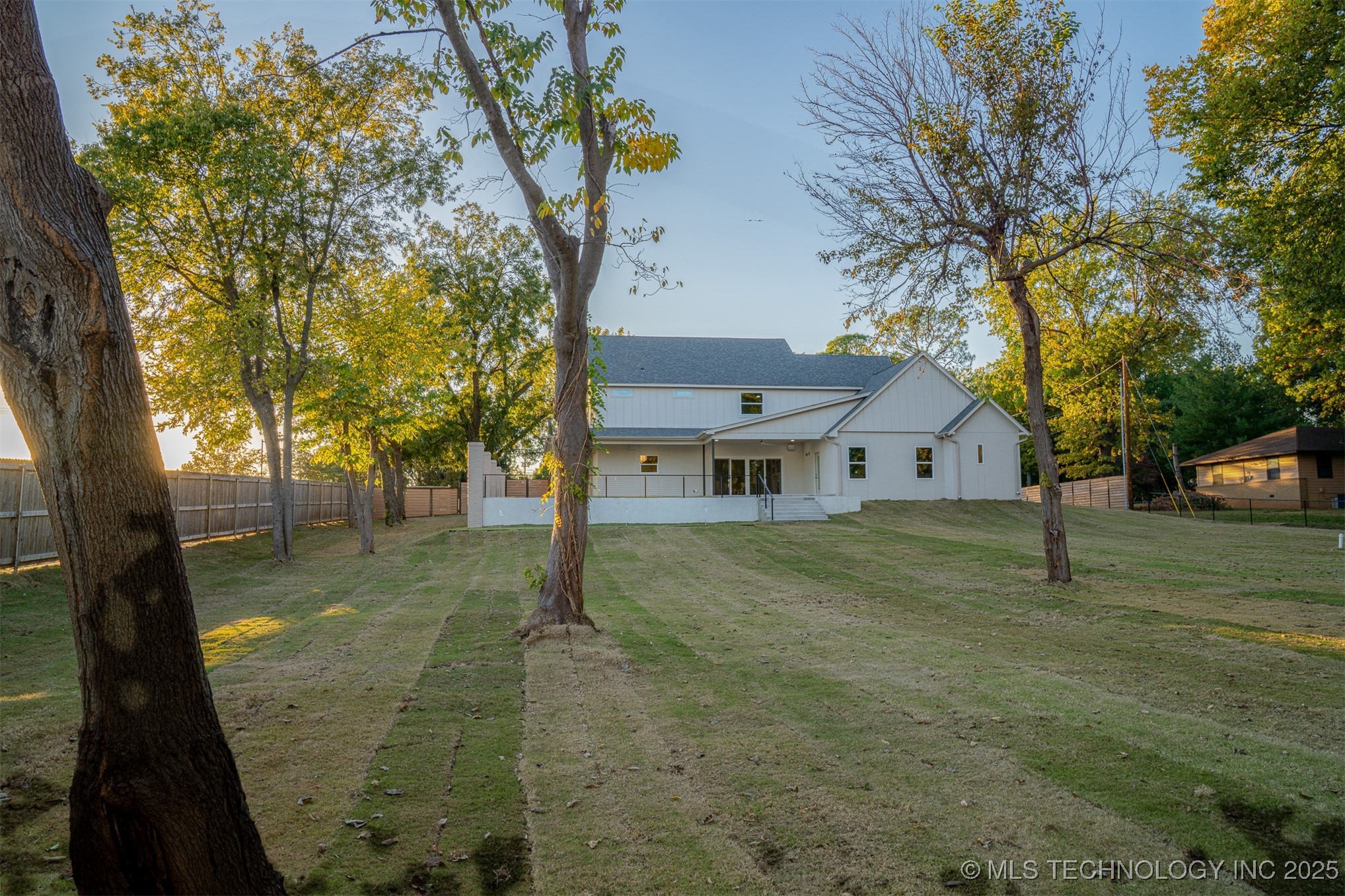 4929 S Columbia Avenue Property Photo 55