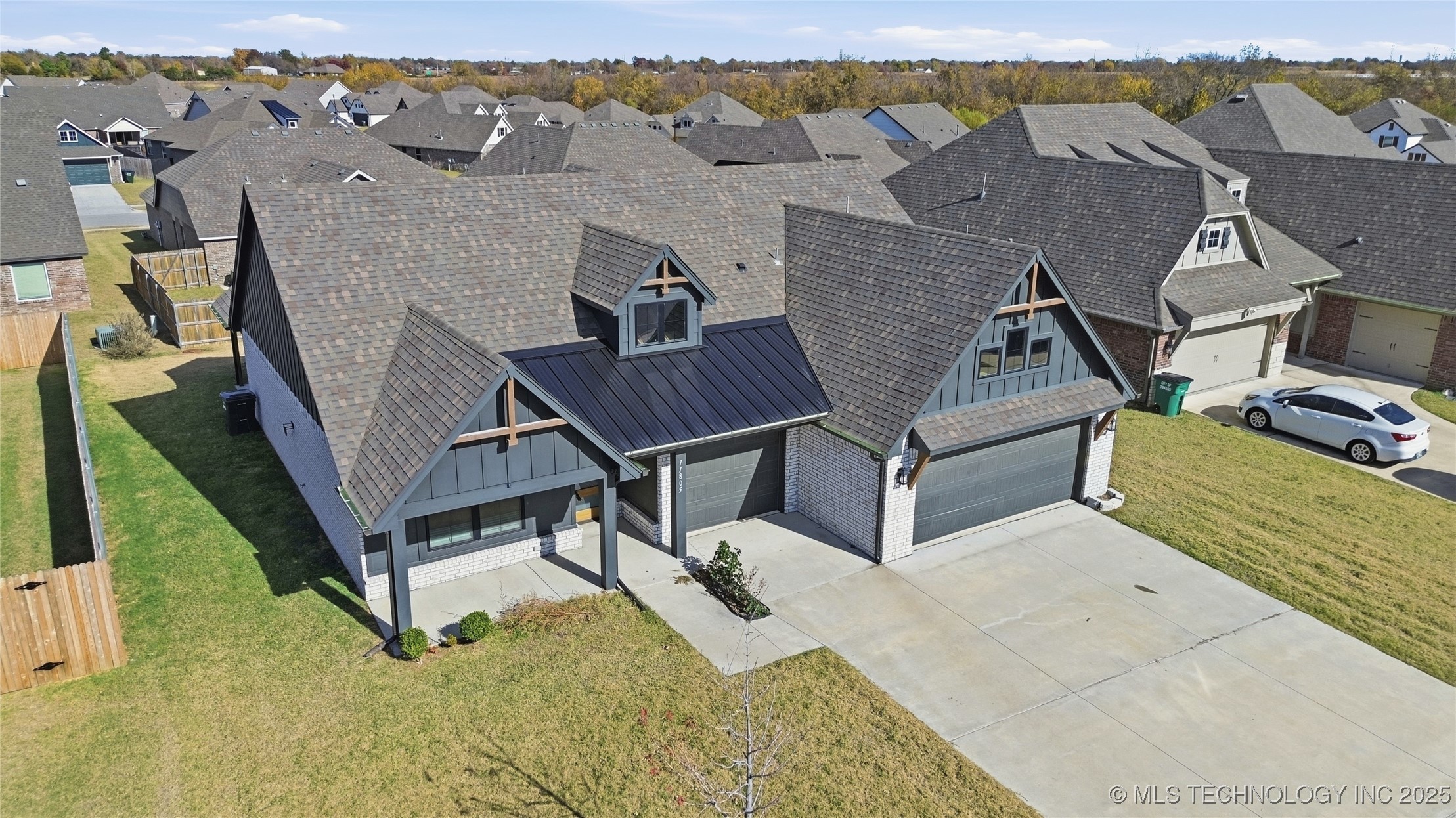 11805 N 130th East Avenue Property Photo 3