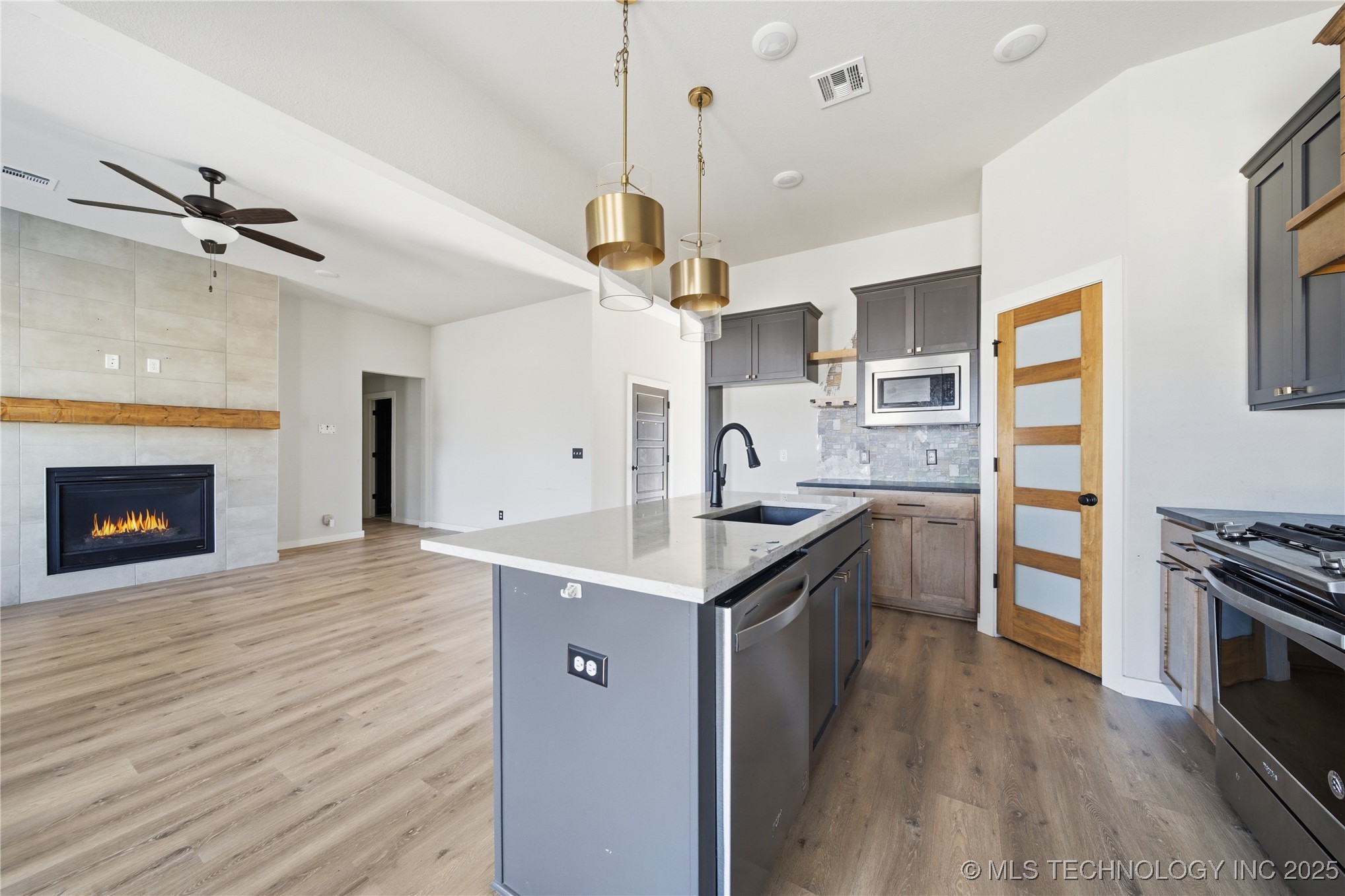 11805 N 130th East Avenue Property Photo 11