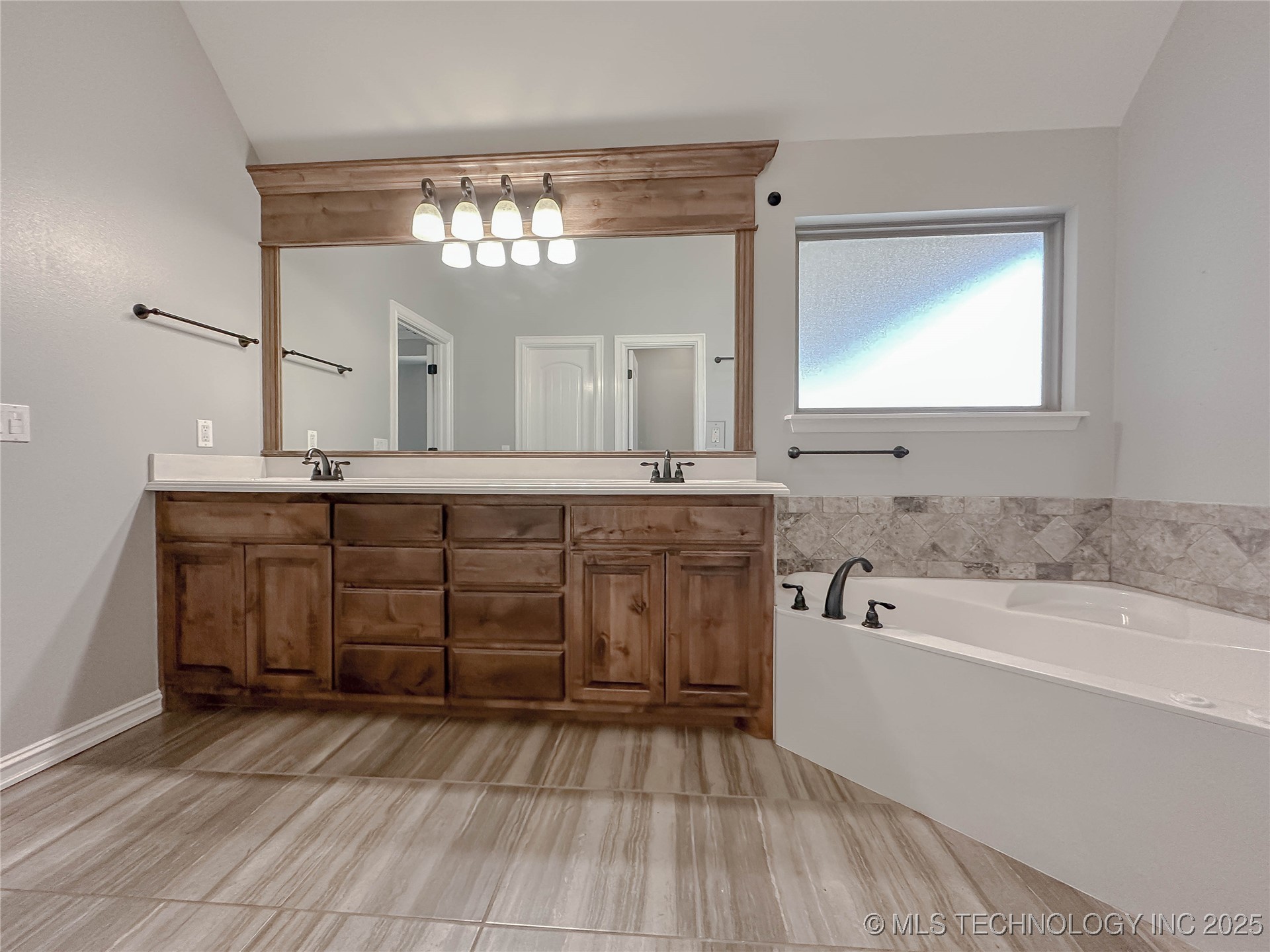 6133 E Engelmann Street Property Photo 32