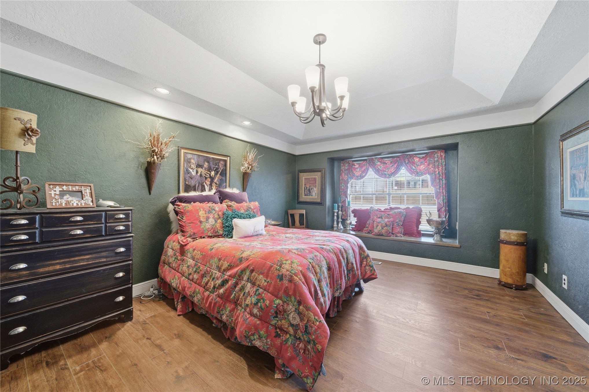 11618 S 74th East Avenue Property Photo 13