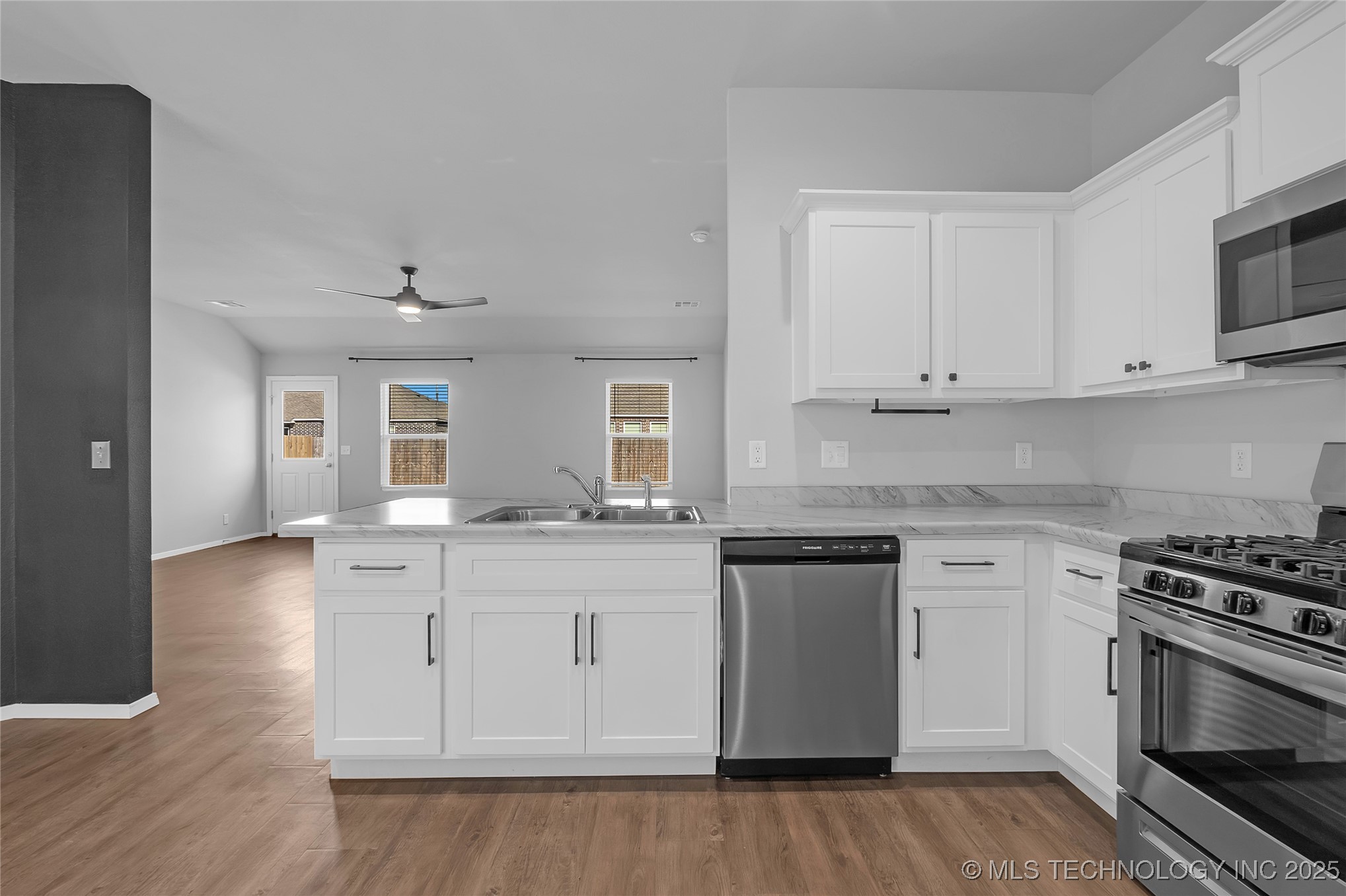 7413 E 158th Street S Property Photo 10