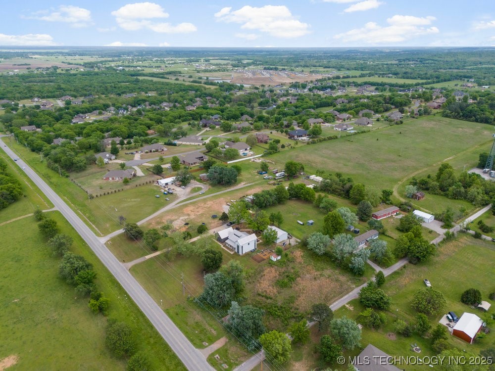 7111 S 277th East Avenue Property Photo 19