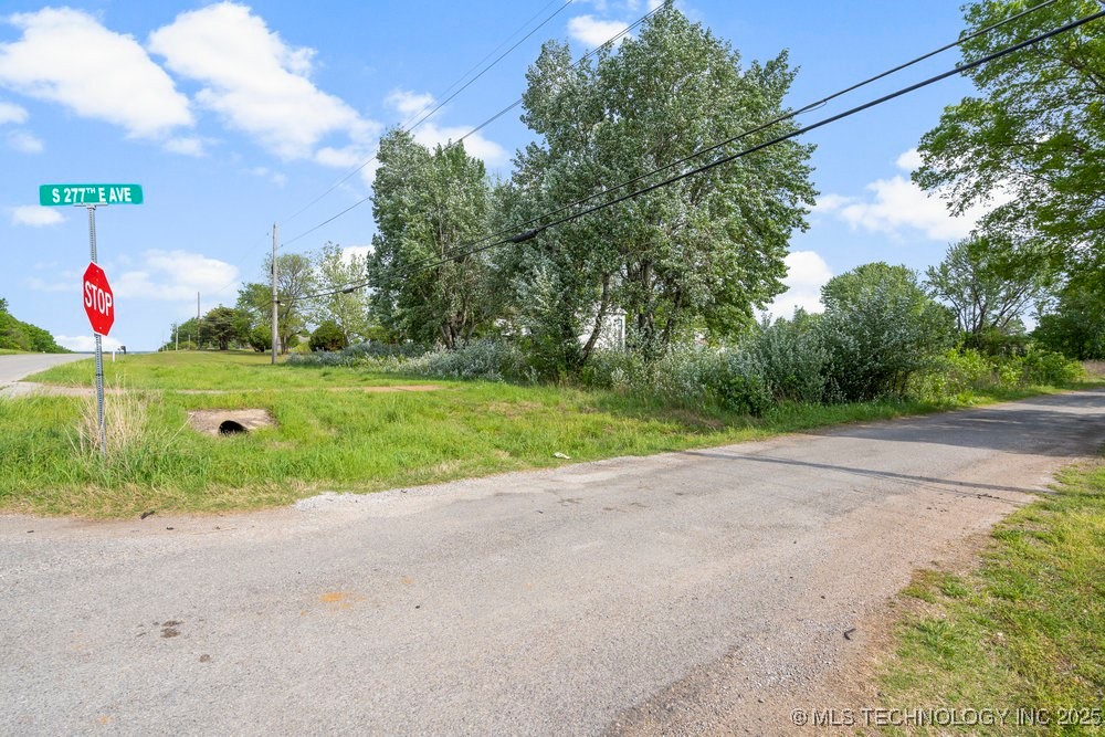 7111 S 277th East Avenue Property Photo 25