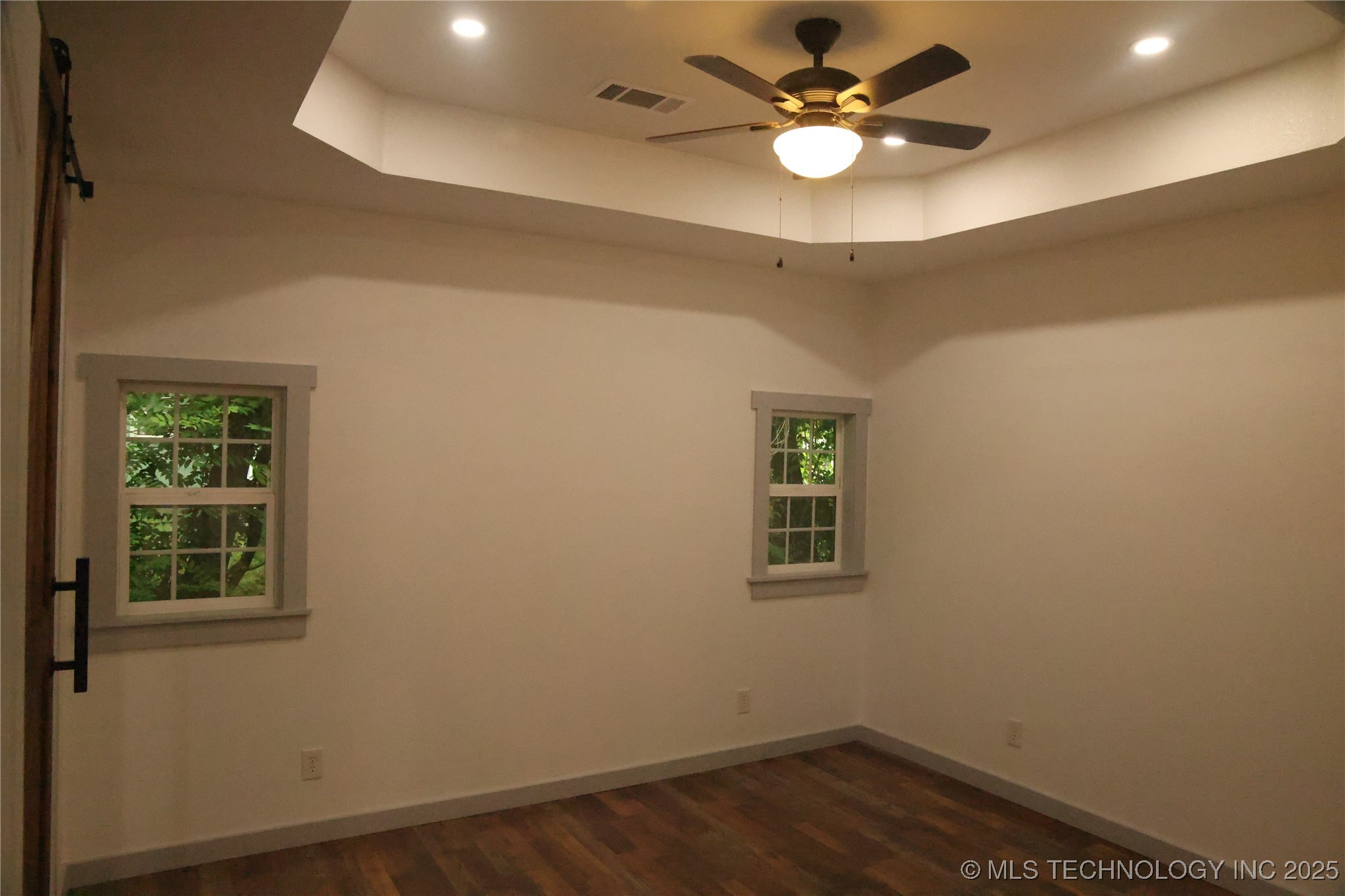 1185 E Pine Street Property Photo 30