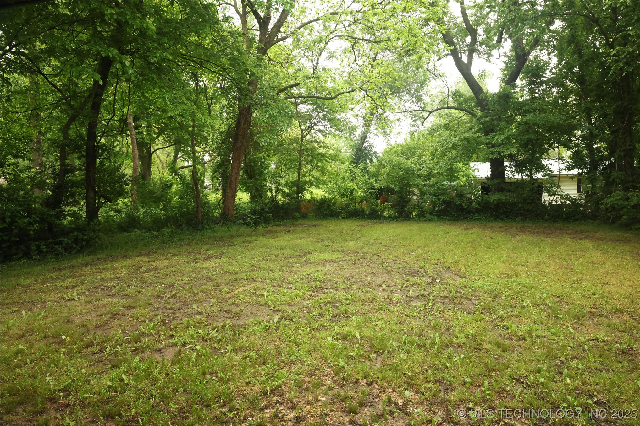 1185 E Pine Street Property Photo 40