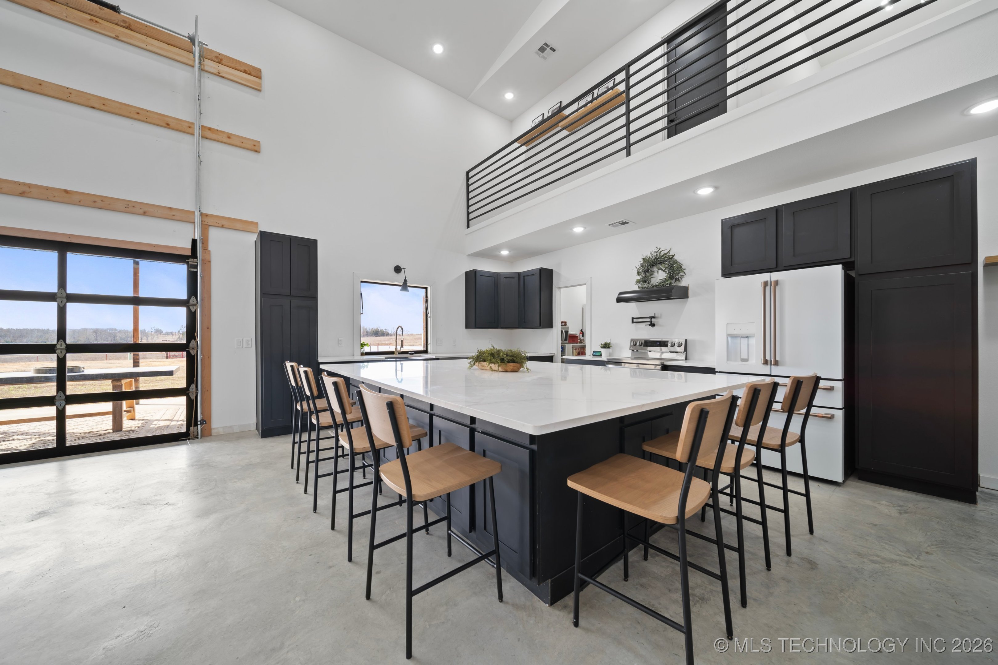 215 E Arpelar Street Property Photo 13