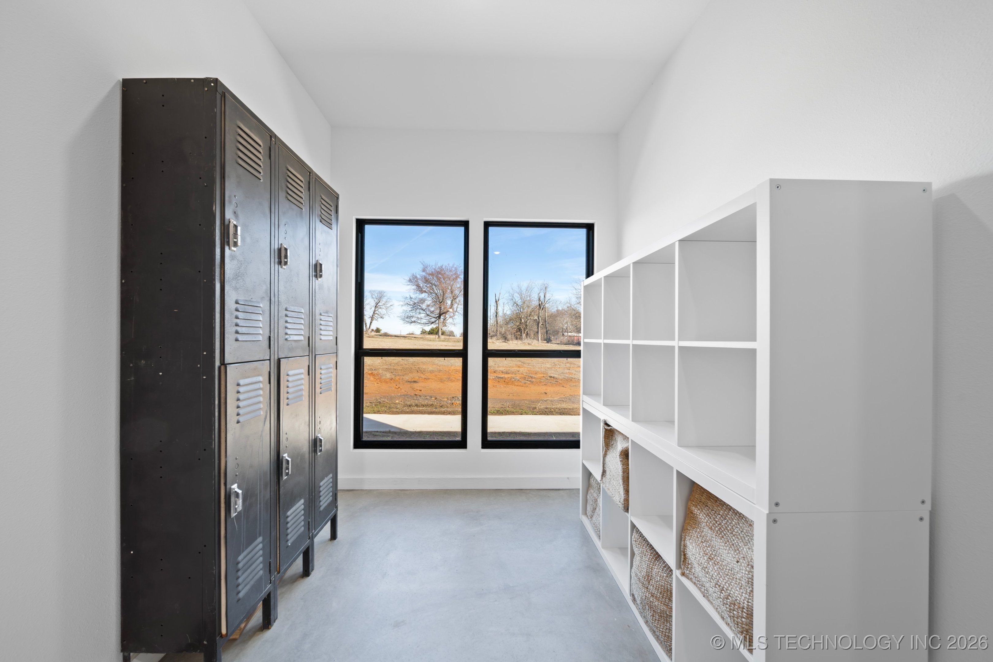 215 E Arpelar Street Property Photo 23