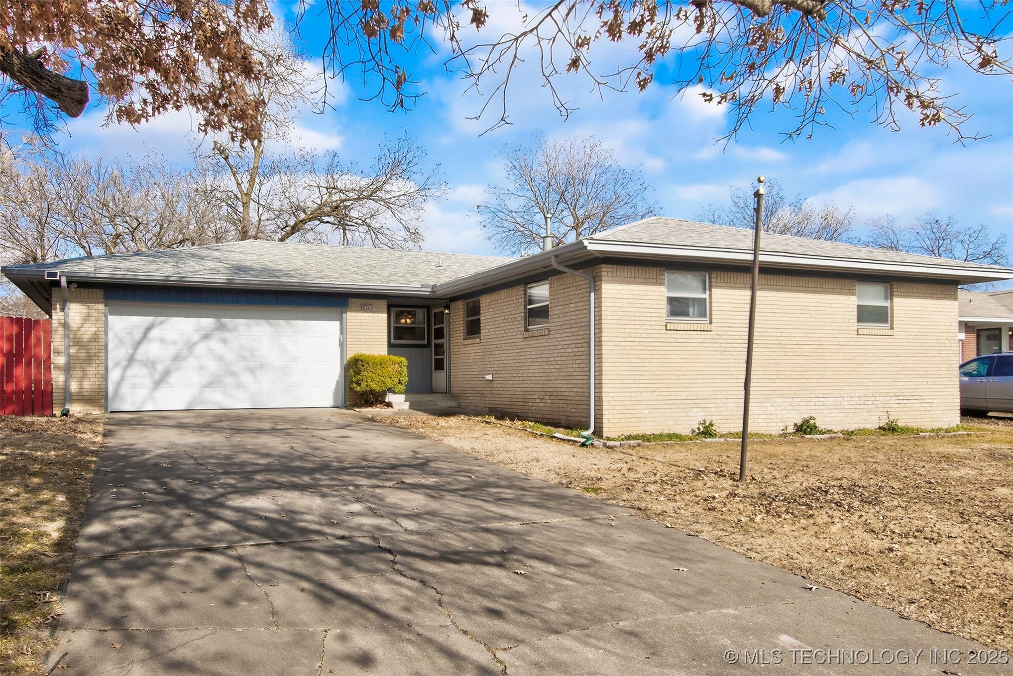 7419 E 20th Street Property Photo 1