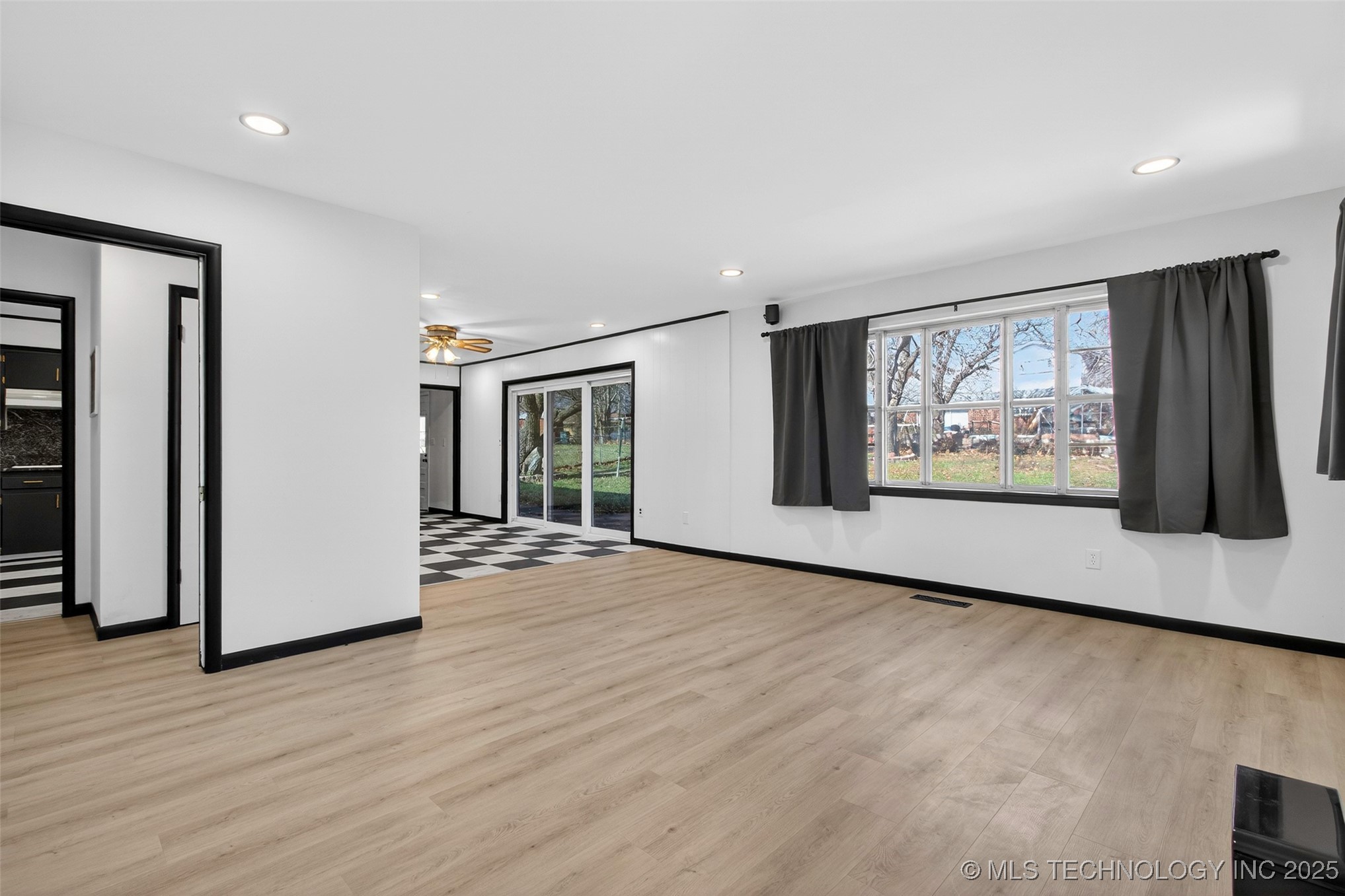 7419 E 20th Street Property Photo 5