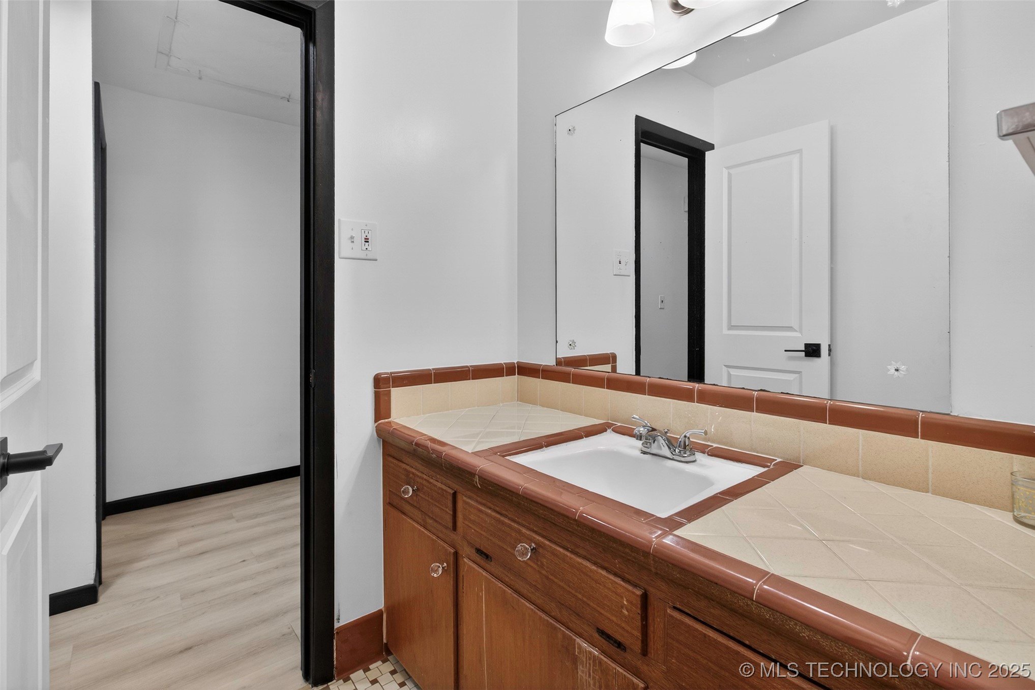 7419 E 20th Street Property Photo 19