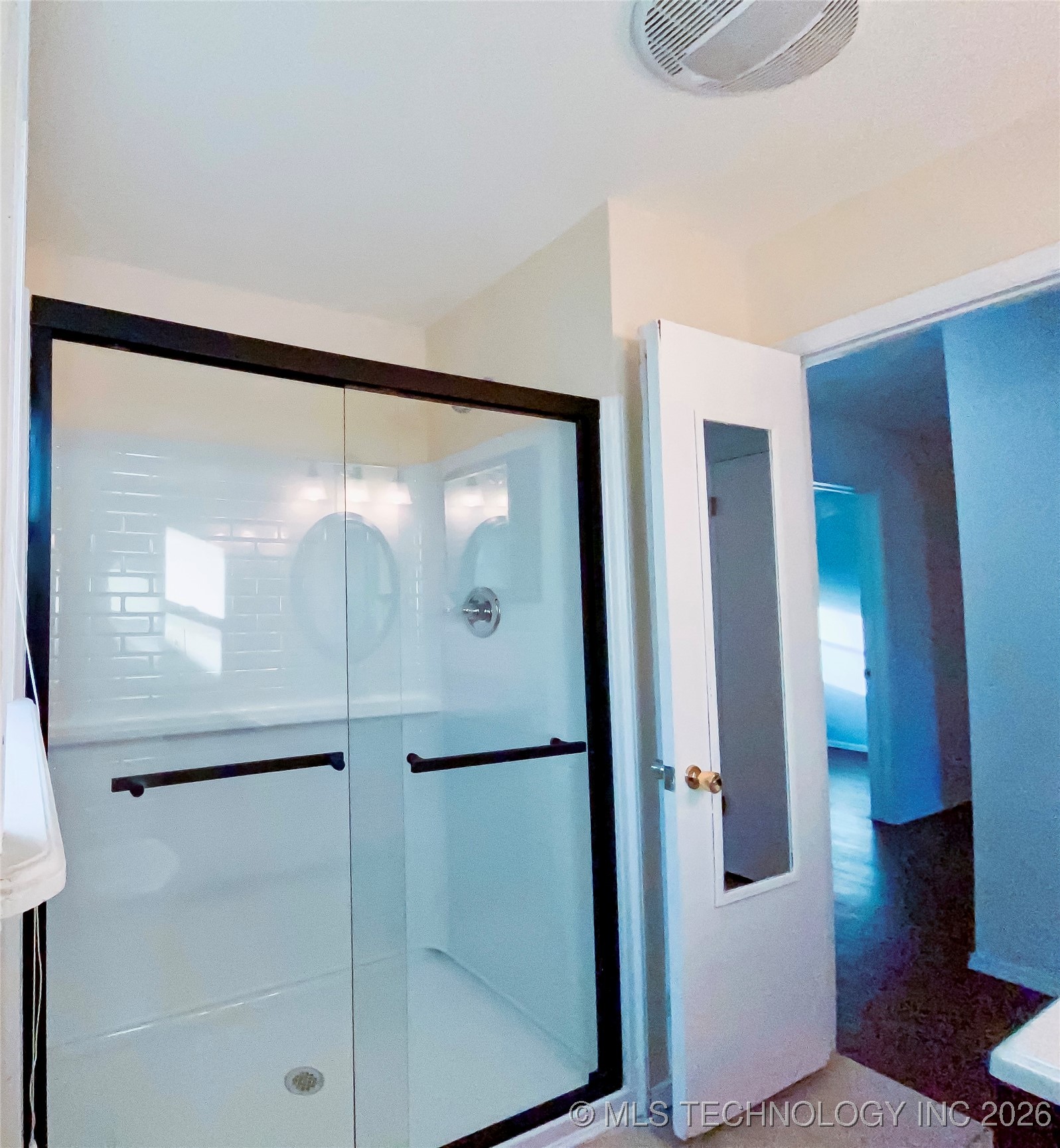 1550 S 68th East Avenue Property Photo 4