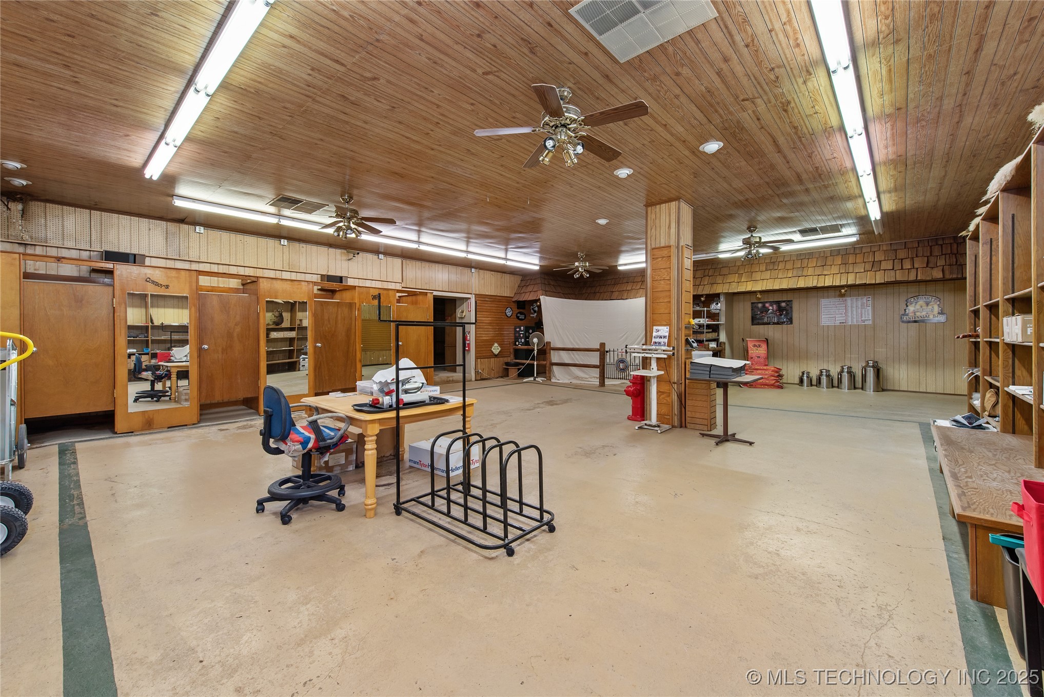 1509 N Main Street Property Photo 15