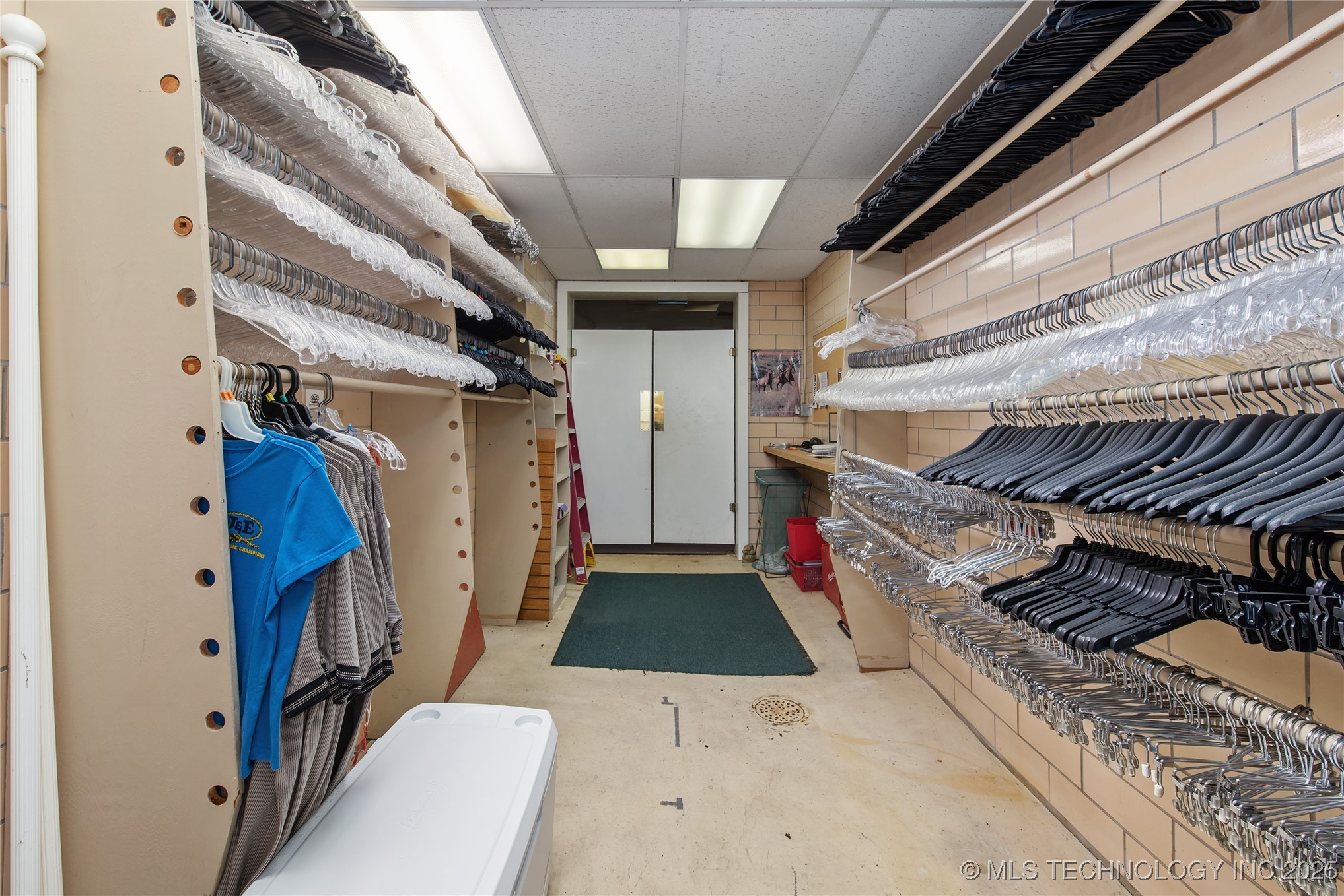 1509 N Main Street Property Photo 18