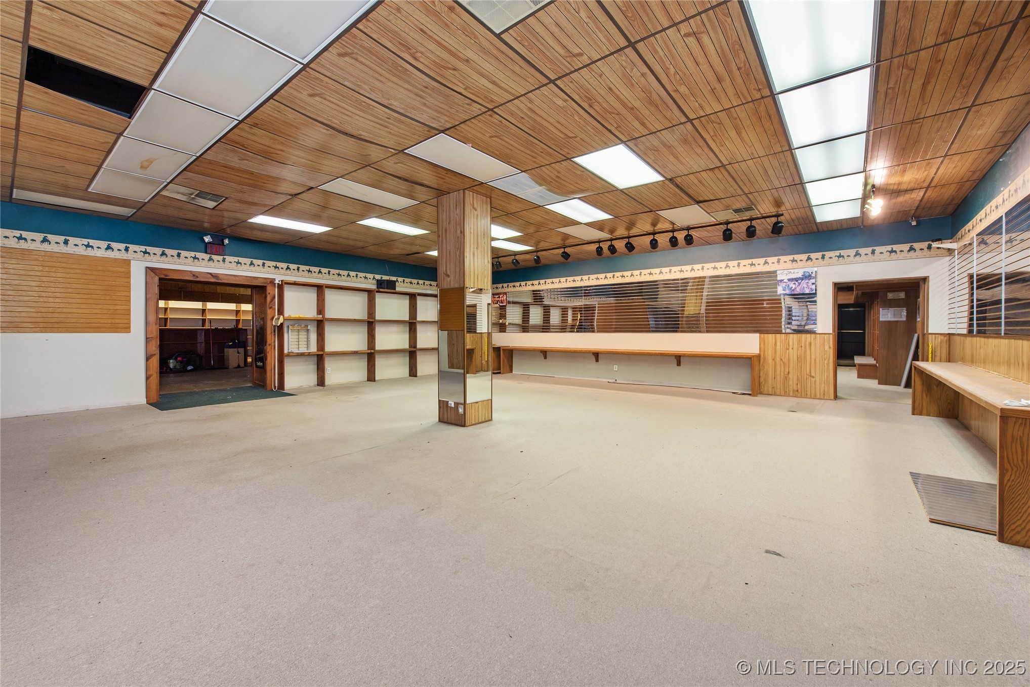 1509 N Main Street Property Photo 19