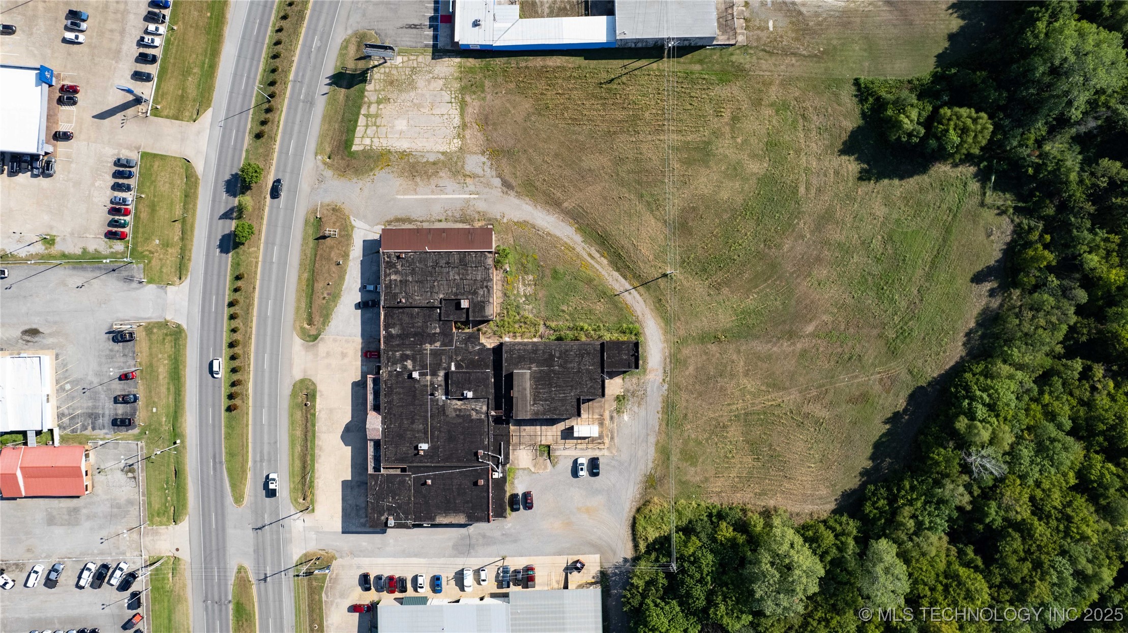 1509 N Main Street Property Photo 28