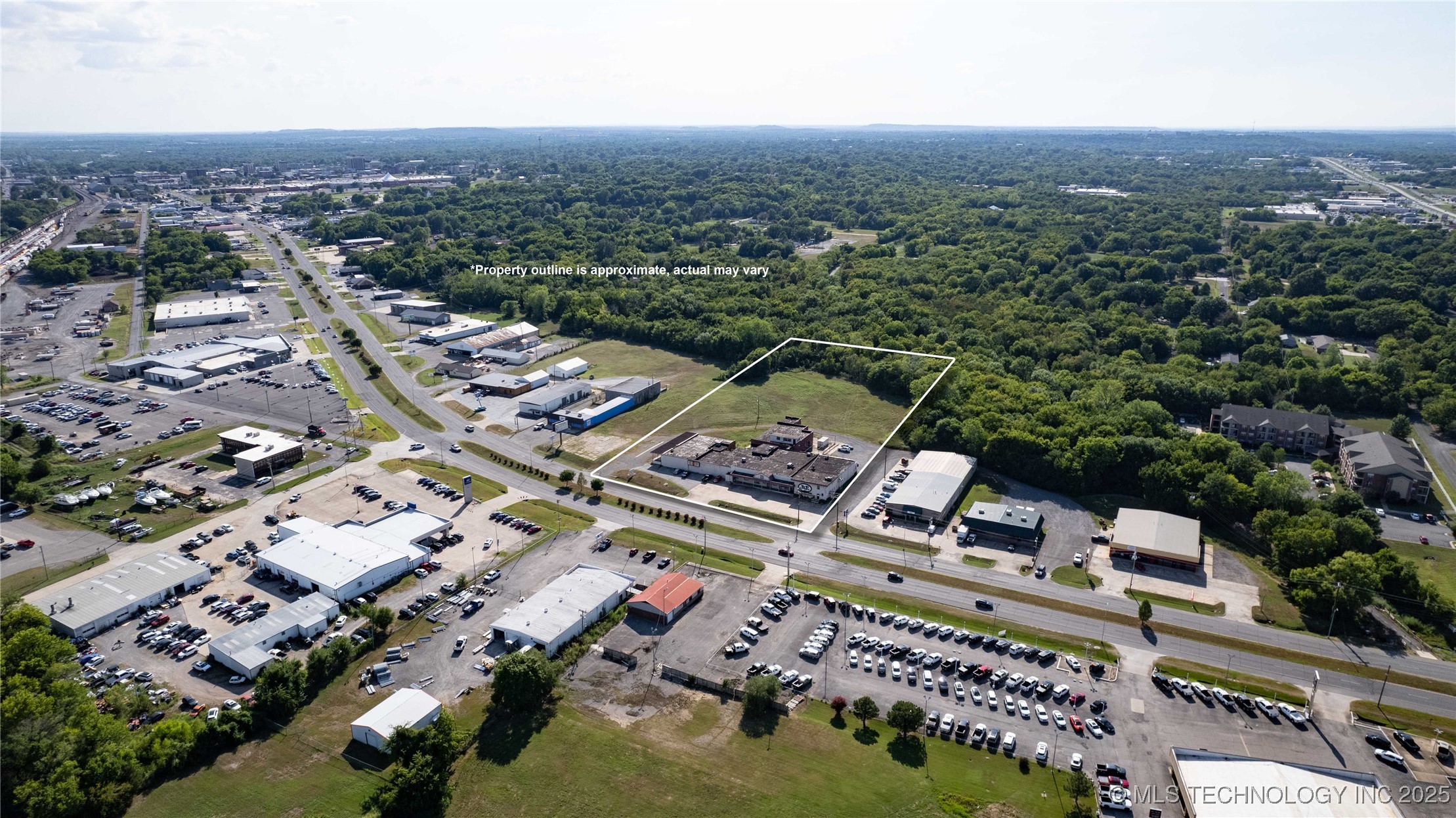 1509 N Main Street Property Photo 35