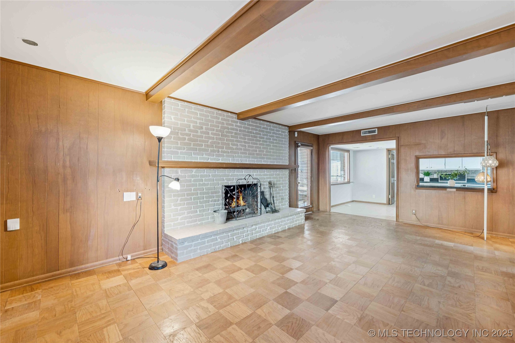 5127 S Joplin Avenue Property Photo 5